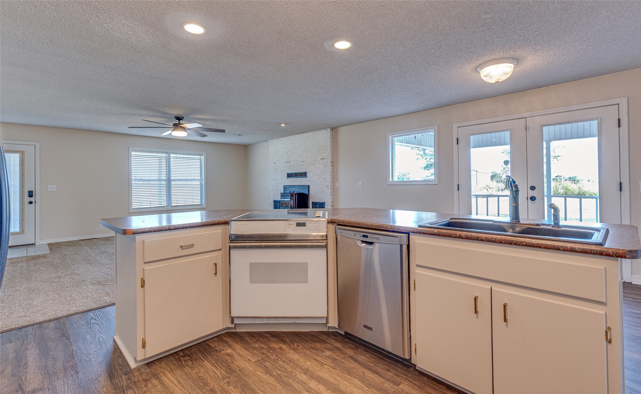 438505 E 370 Road Property Photo 47