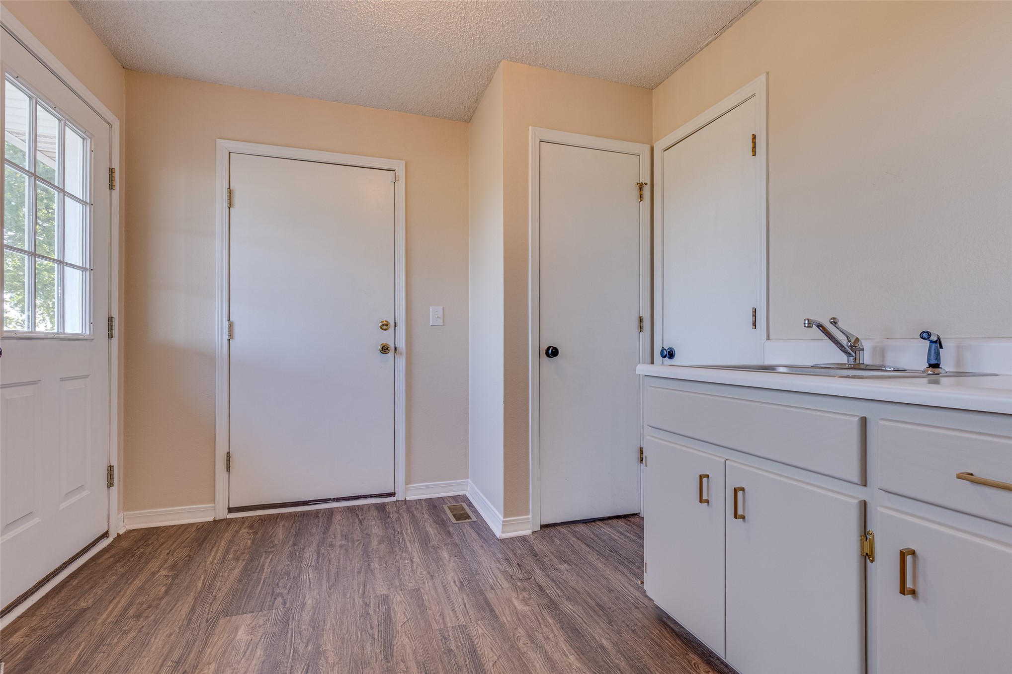 438505 E 370 Road Property Photo 51