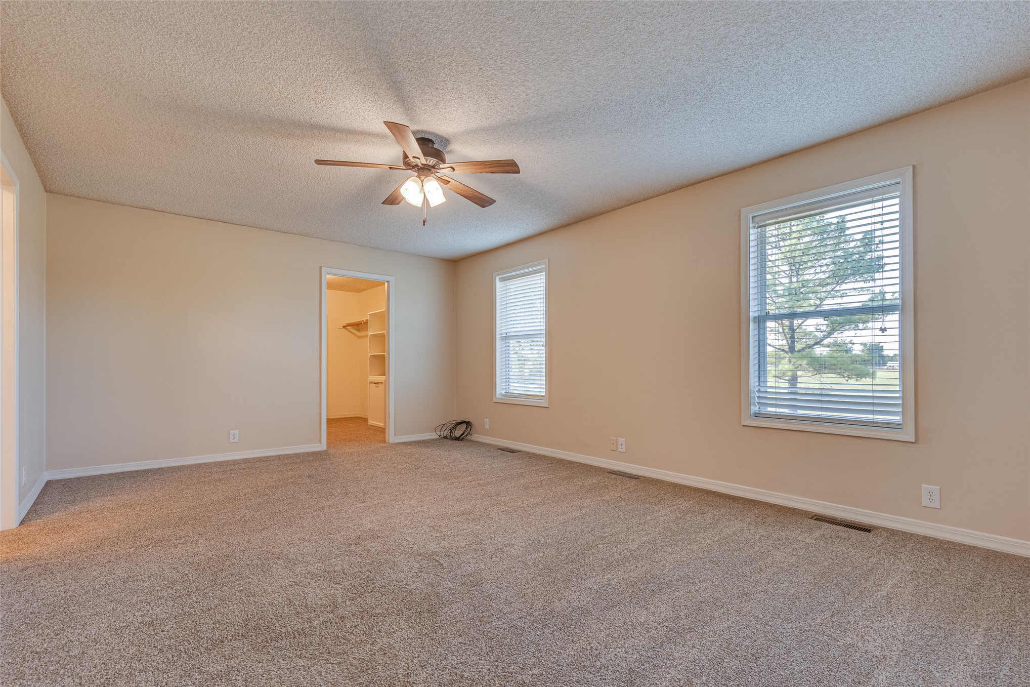 438505 E 370 Road Property Photo 53