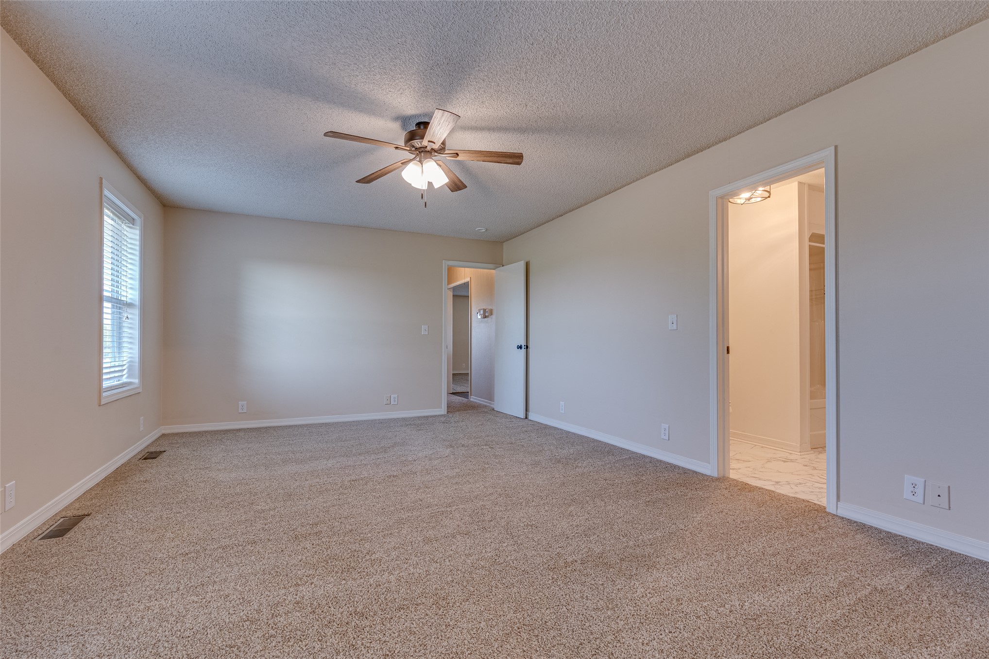 438505 E 370 Road Property Photo 54