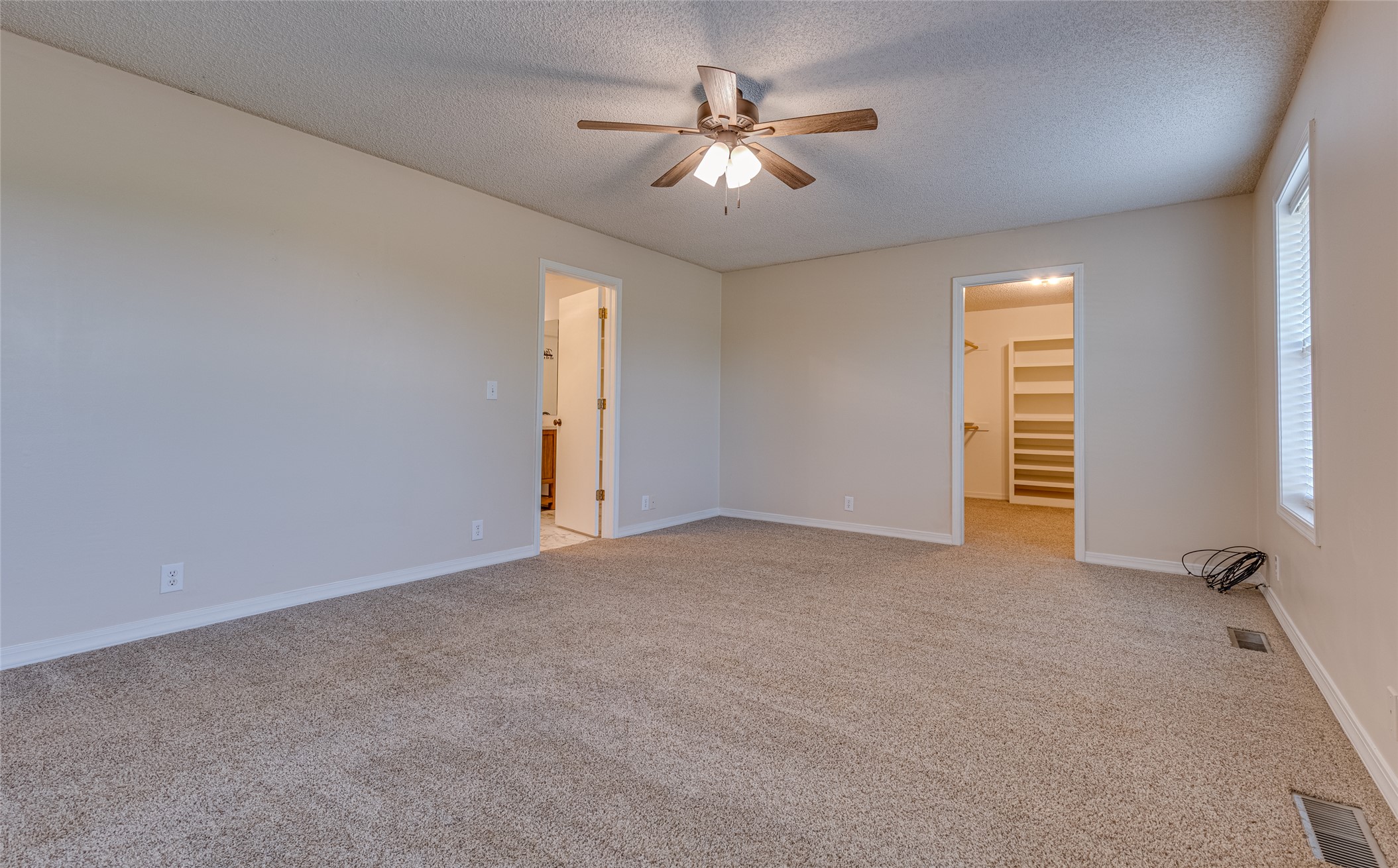 438505 E 370 Road Property Photo 55