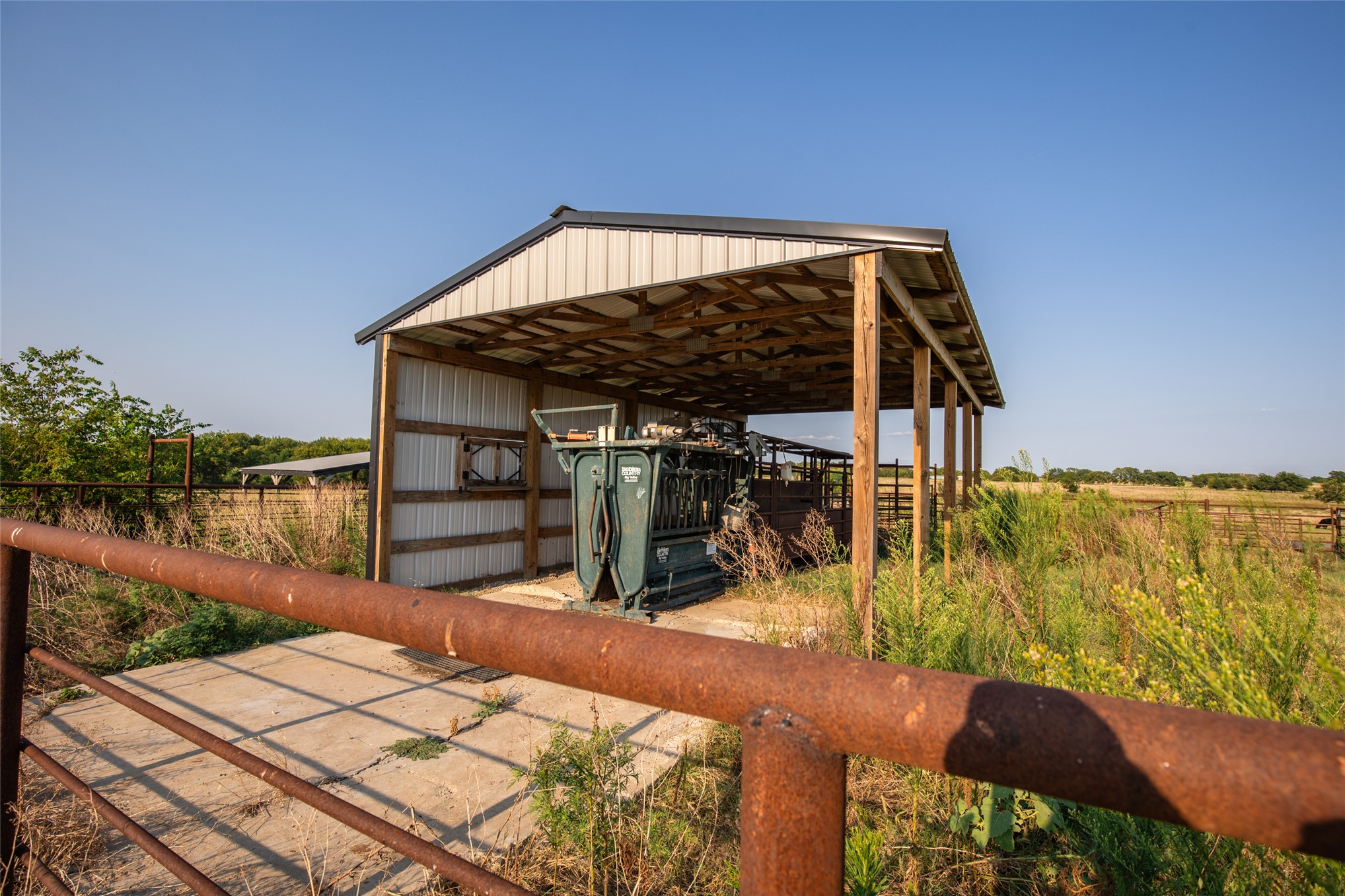438505 E 370 Road Property Photo 81