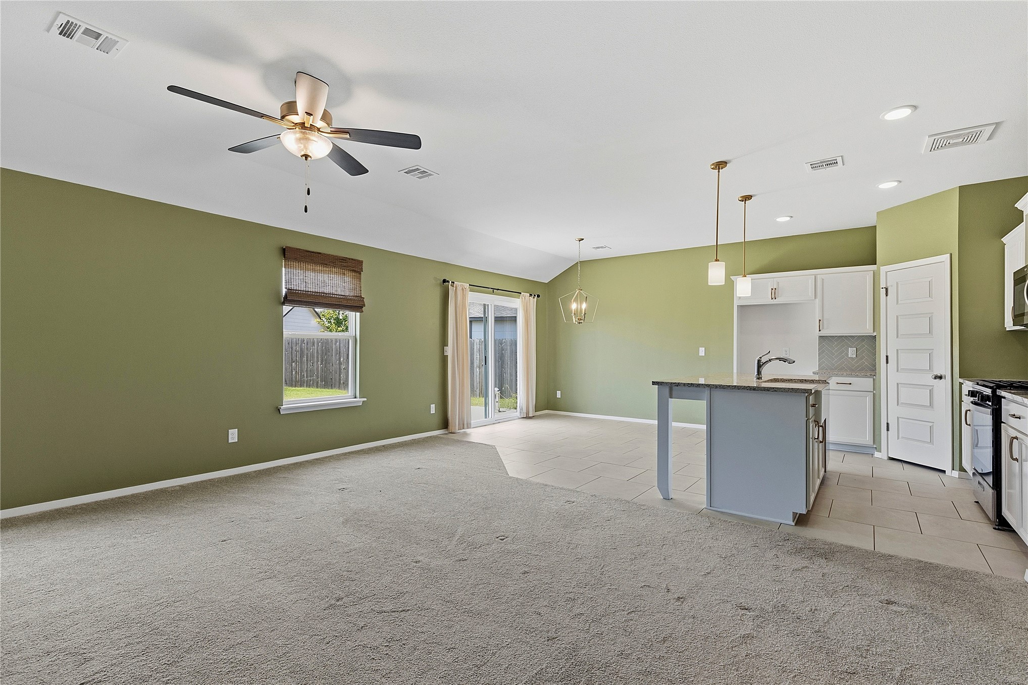 13410 S 94 Avenue E Property Photo 6