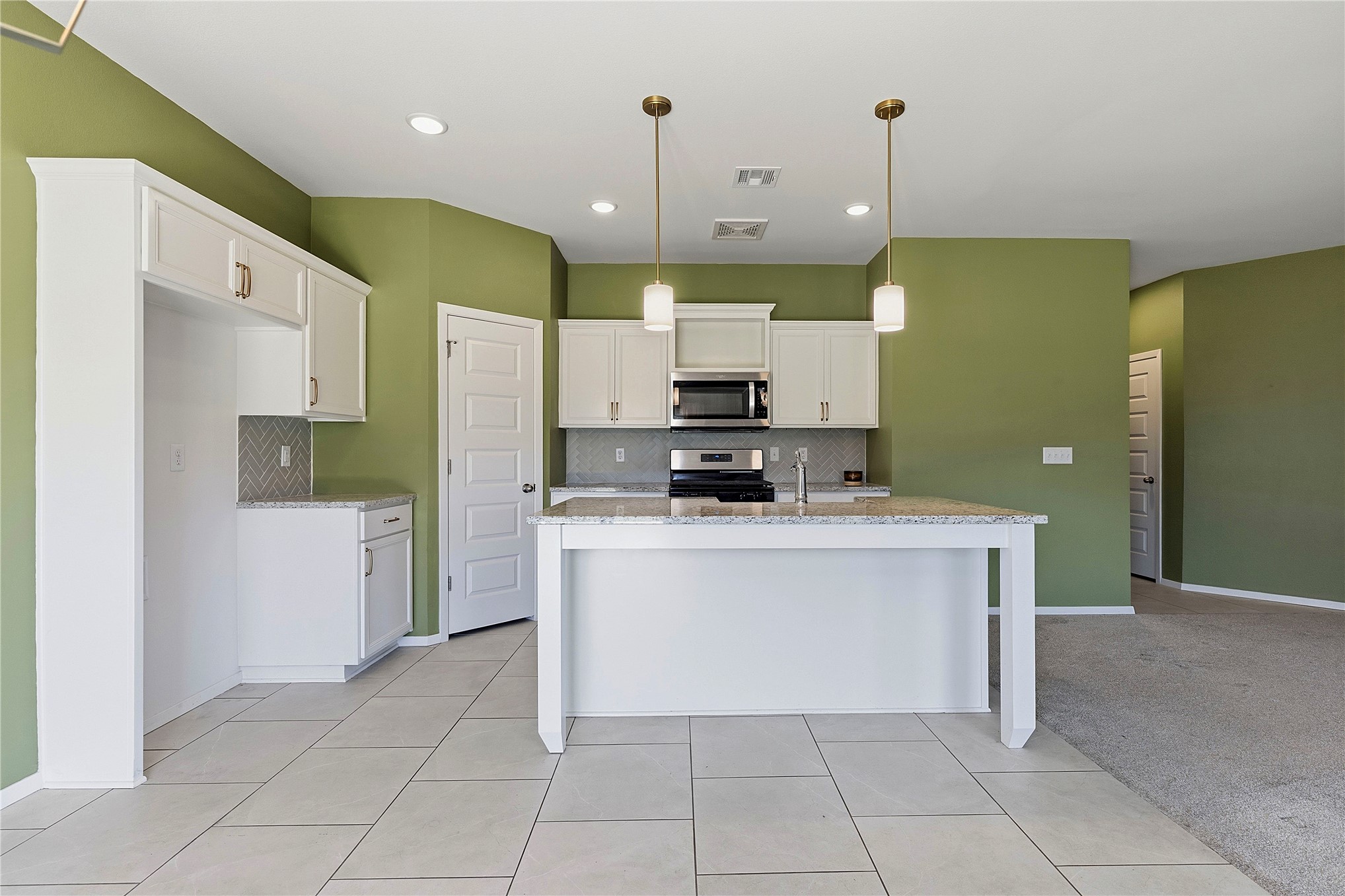 13410 S 94 Avenue E Property Photo 10