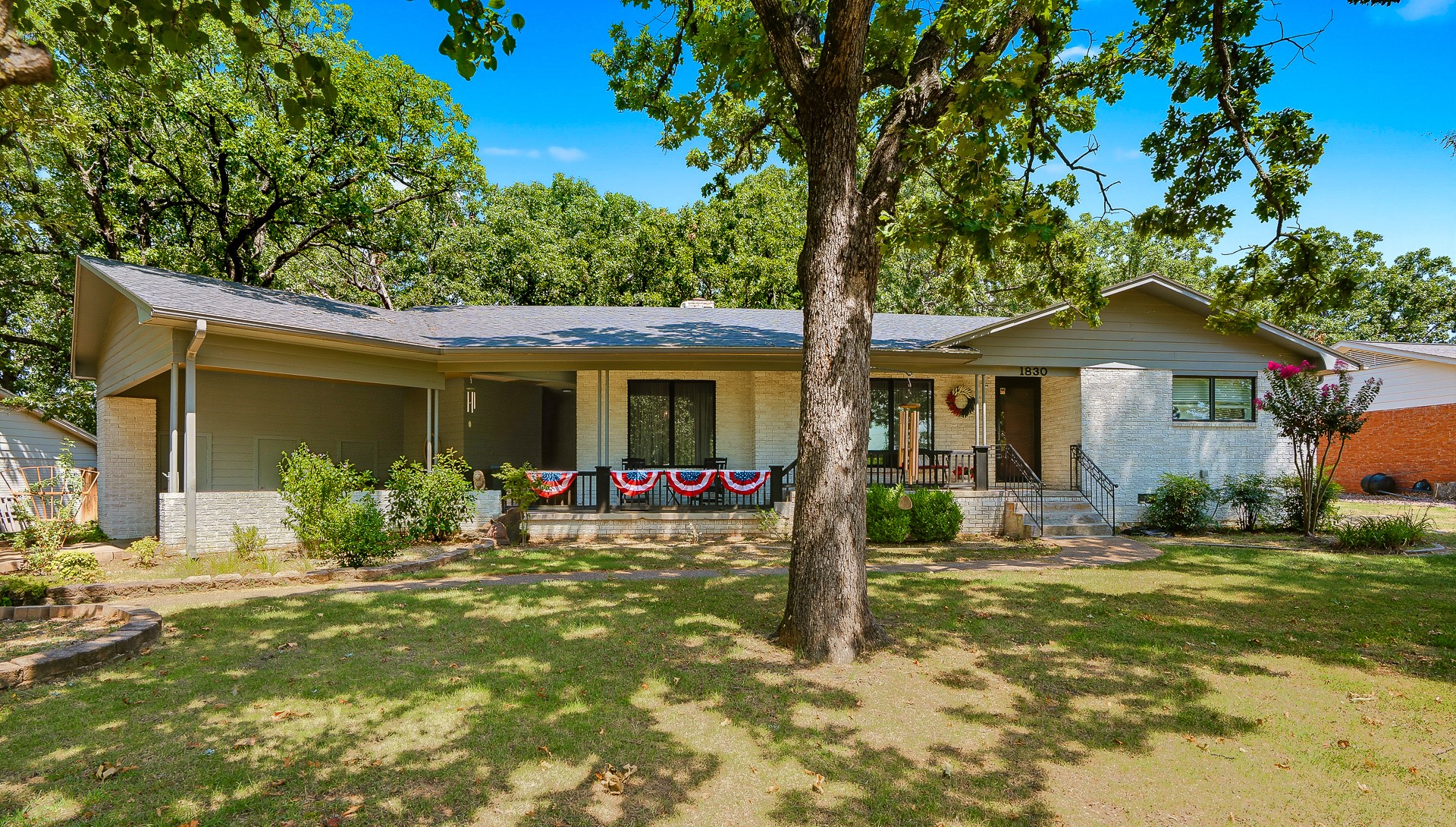 1830 Wood Road Property Photo 3