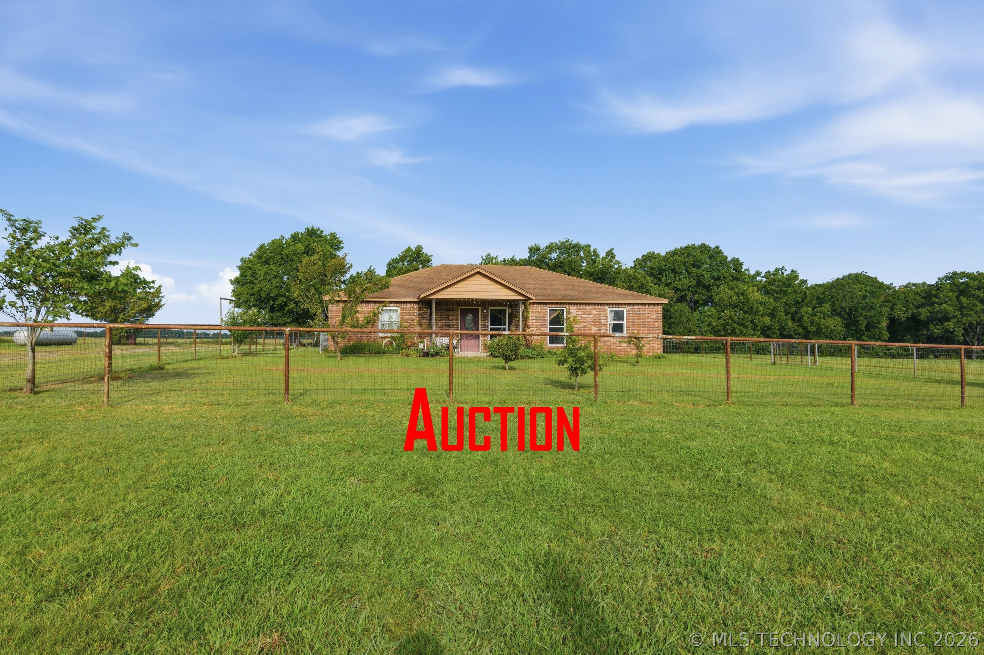 68741 S 225 Road Property Photo 1