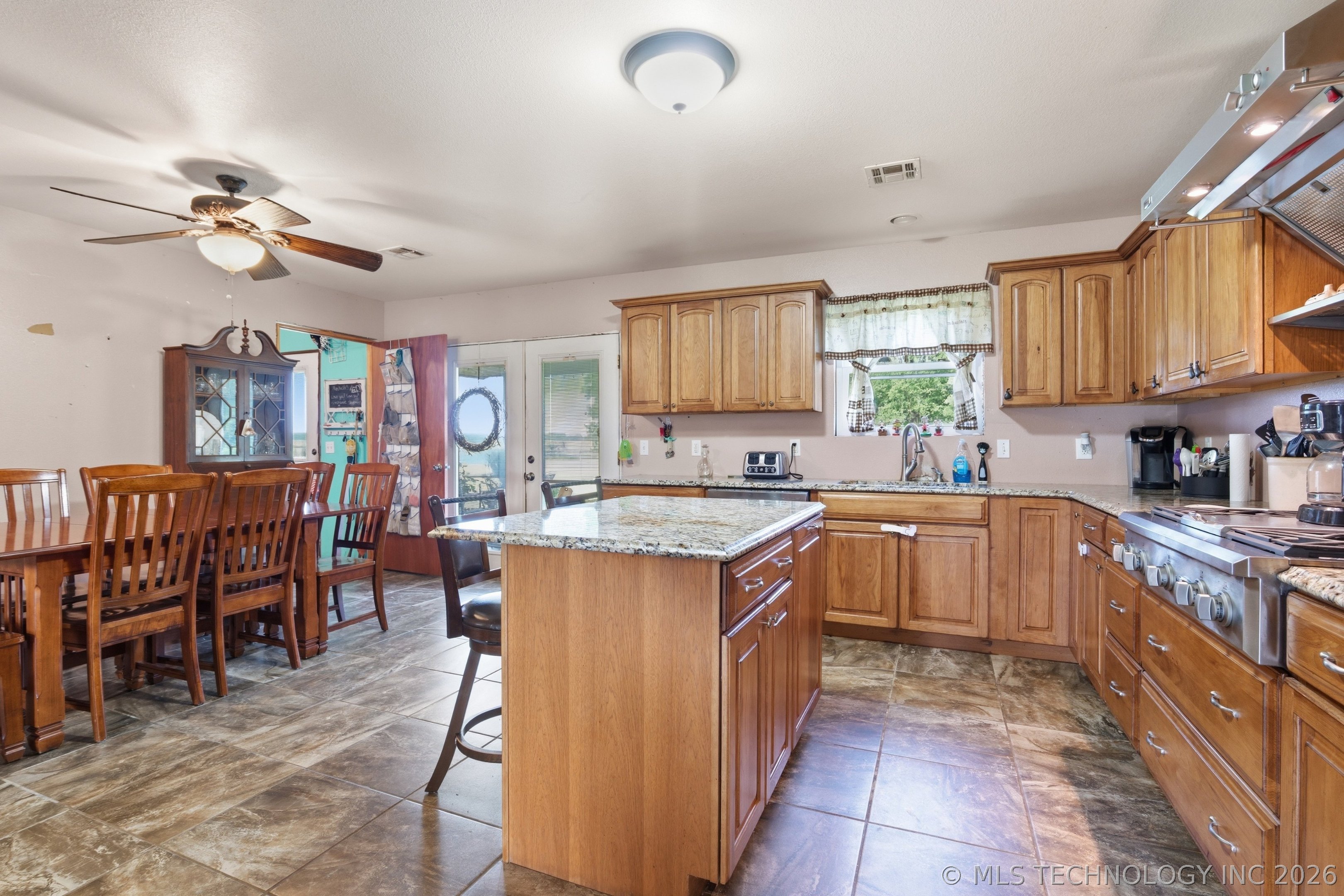 68741 S 225 Road Property Photo 15