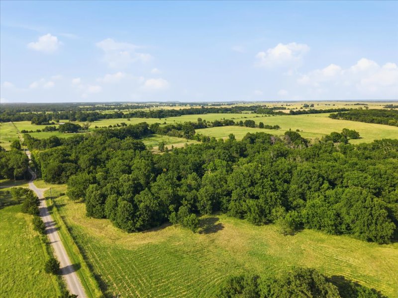 225 Road Property Photo 5