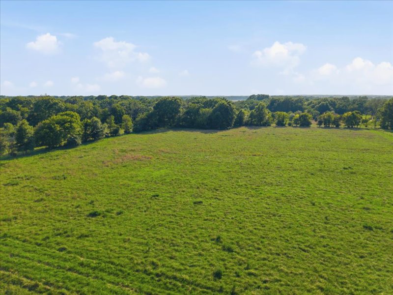 225 Road Property Photo 8