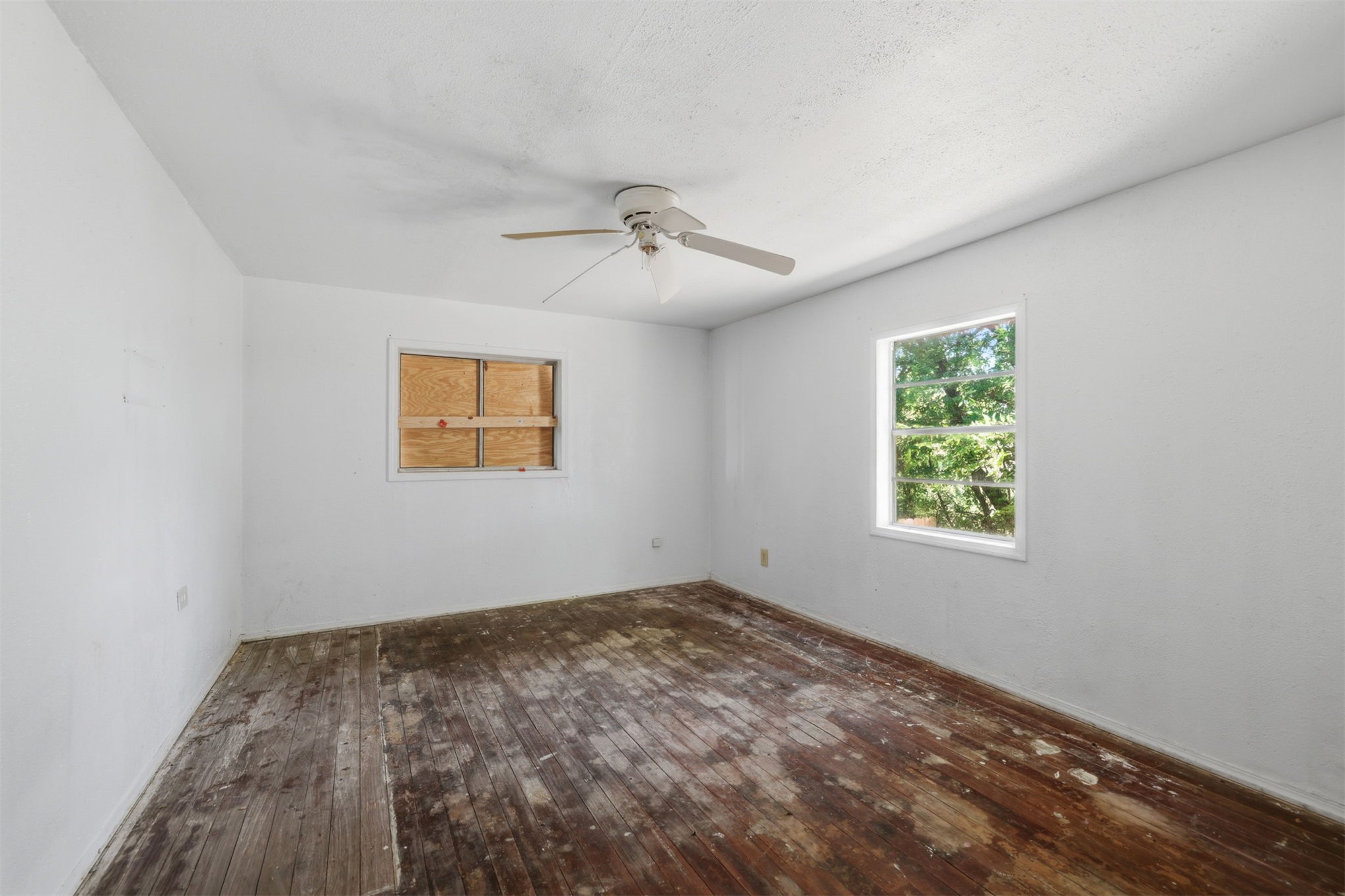 1608 6th Property Photo 9