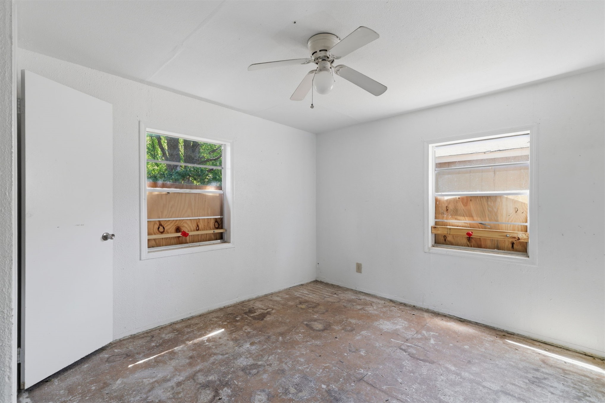 1608 6th Property Photo 13