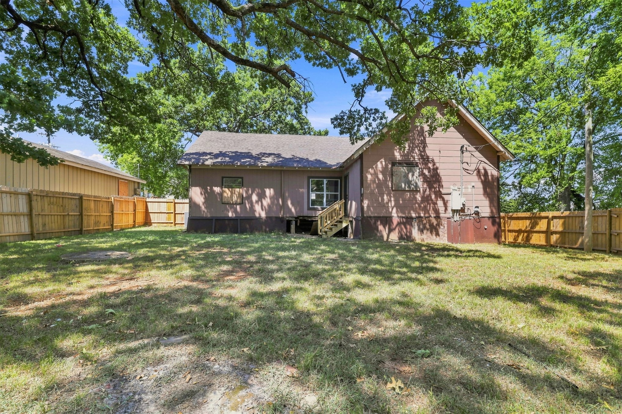 1608 6th Property Photo 17
