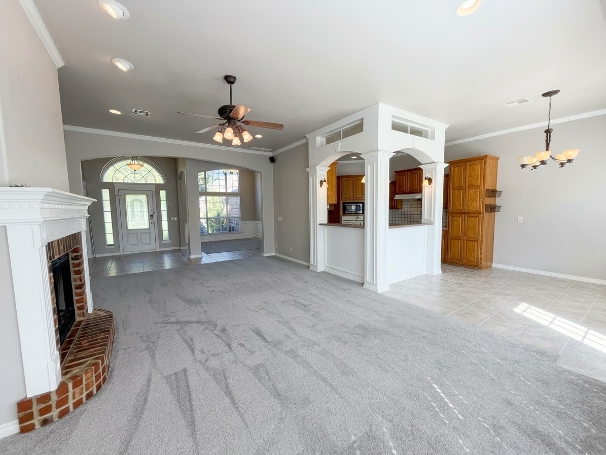 1217 W Granger Street Property Photo 10