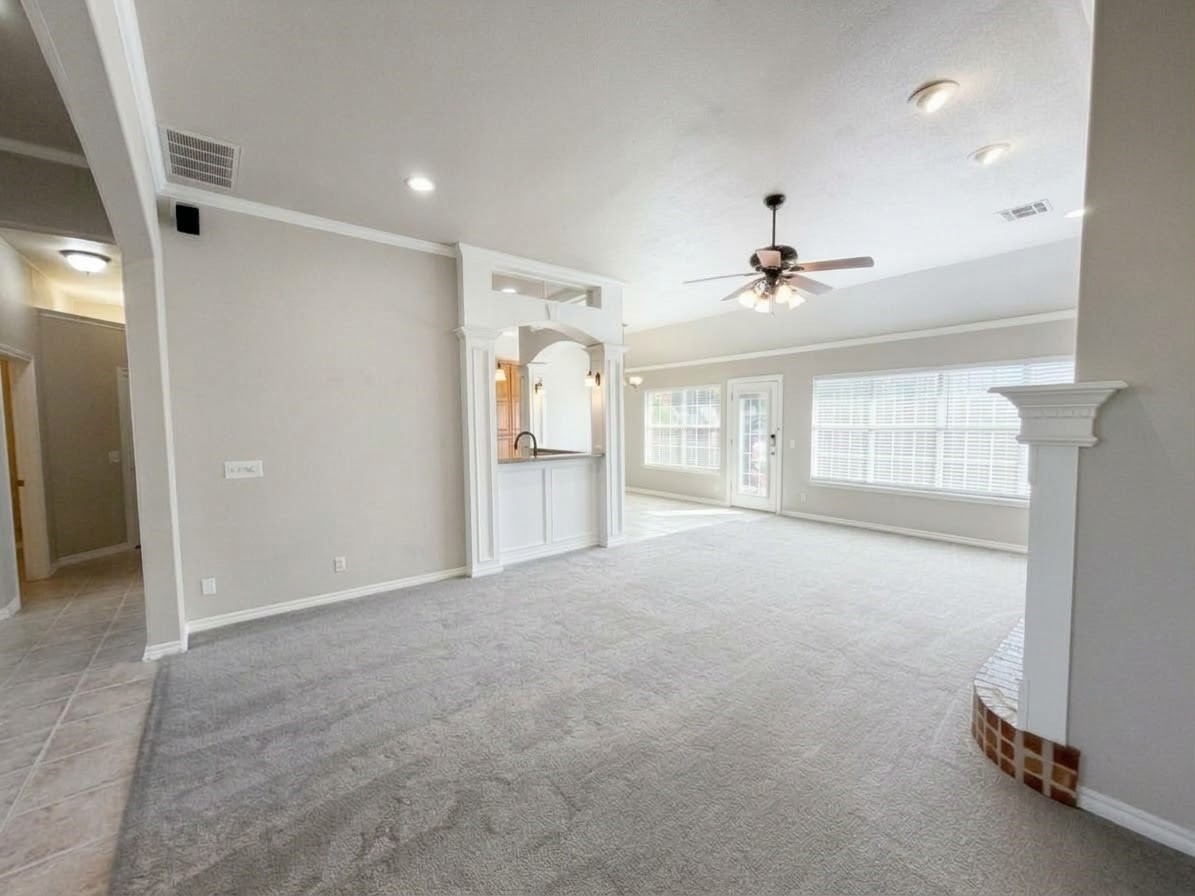 1217 W Granger Street Property Photo 11