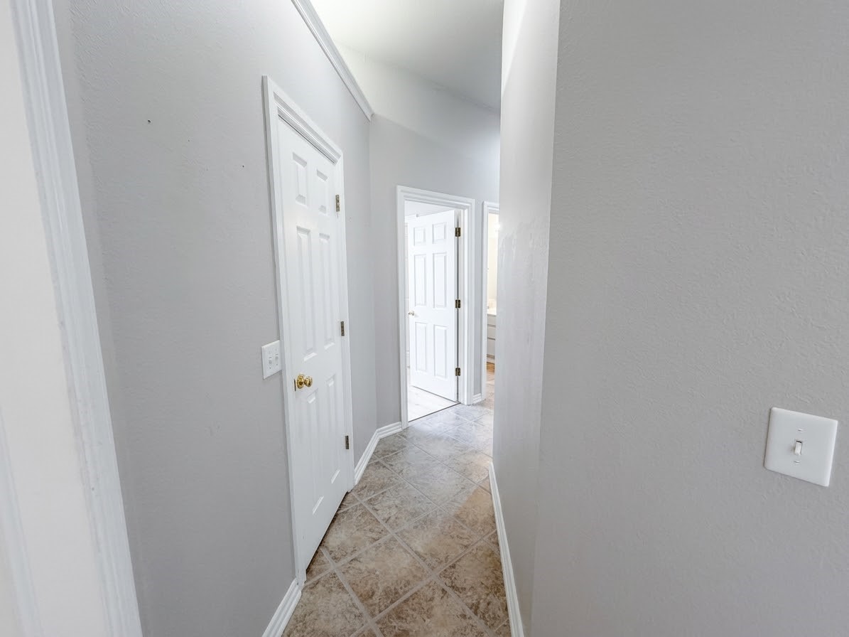 1217 W Granger Street Property Photo 25