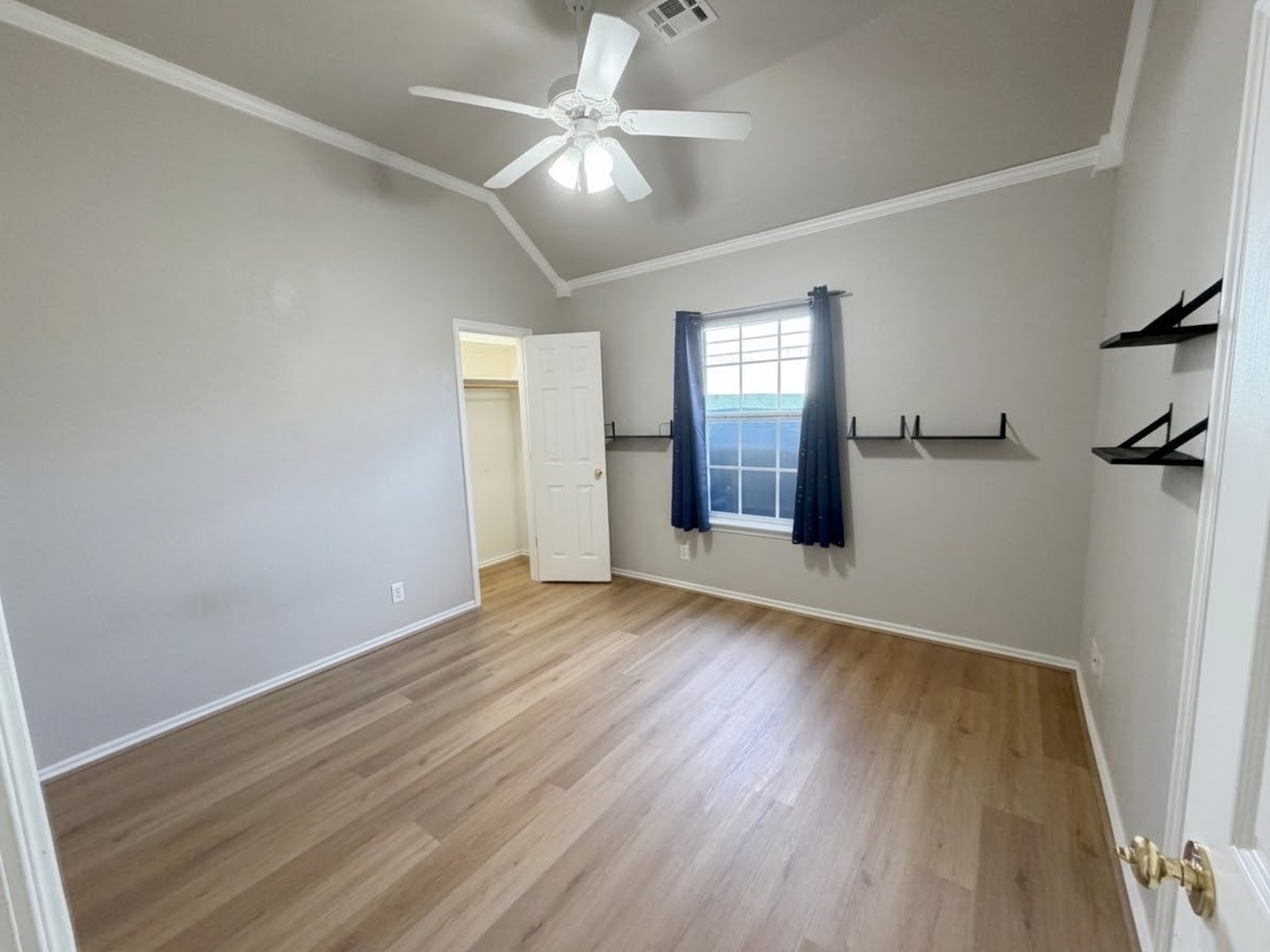 1217 W Granger Street Property Photo 27