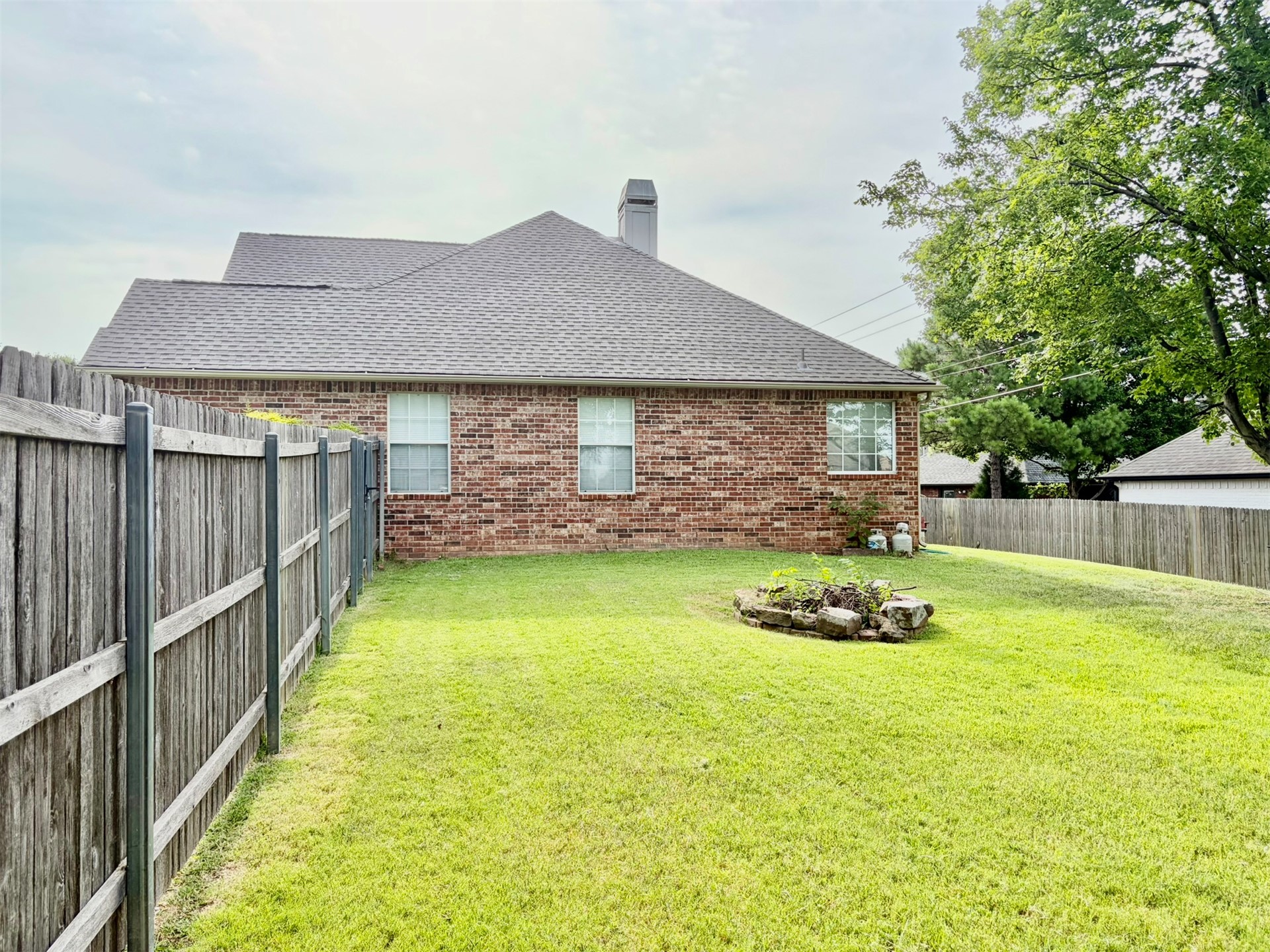 1217 W Granger Street Property Photo 33