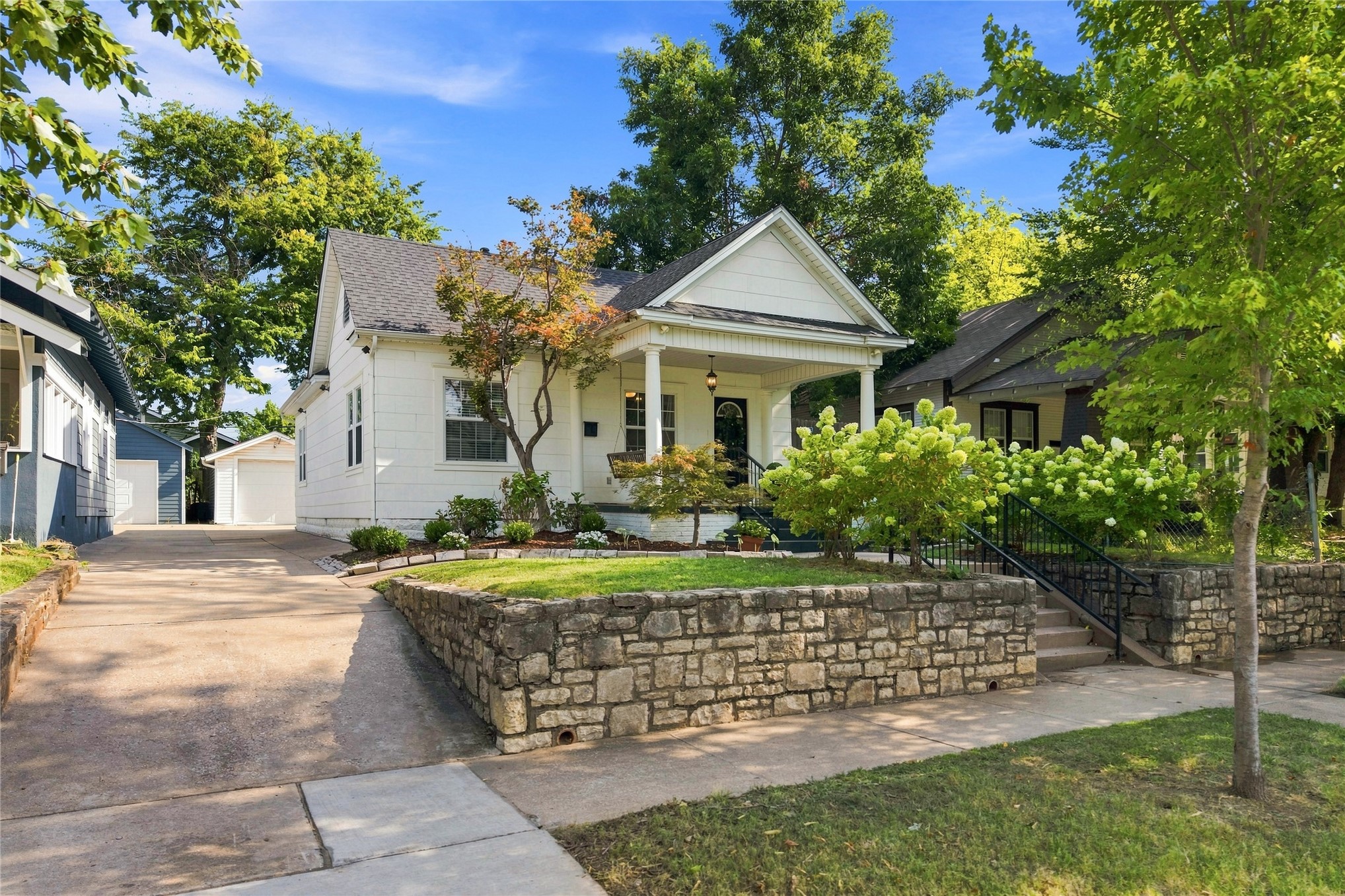 1859 E 17th Street Property Photo