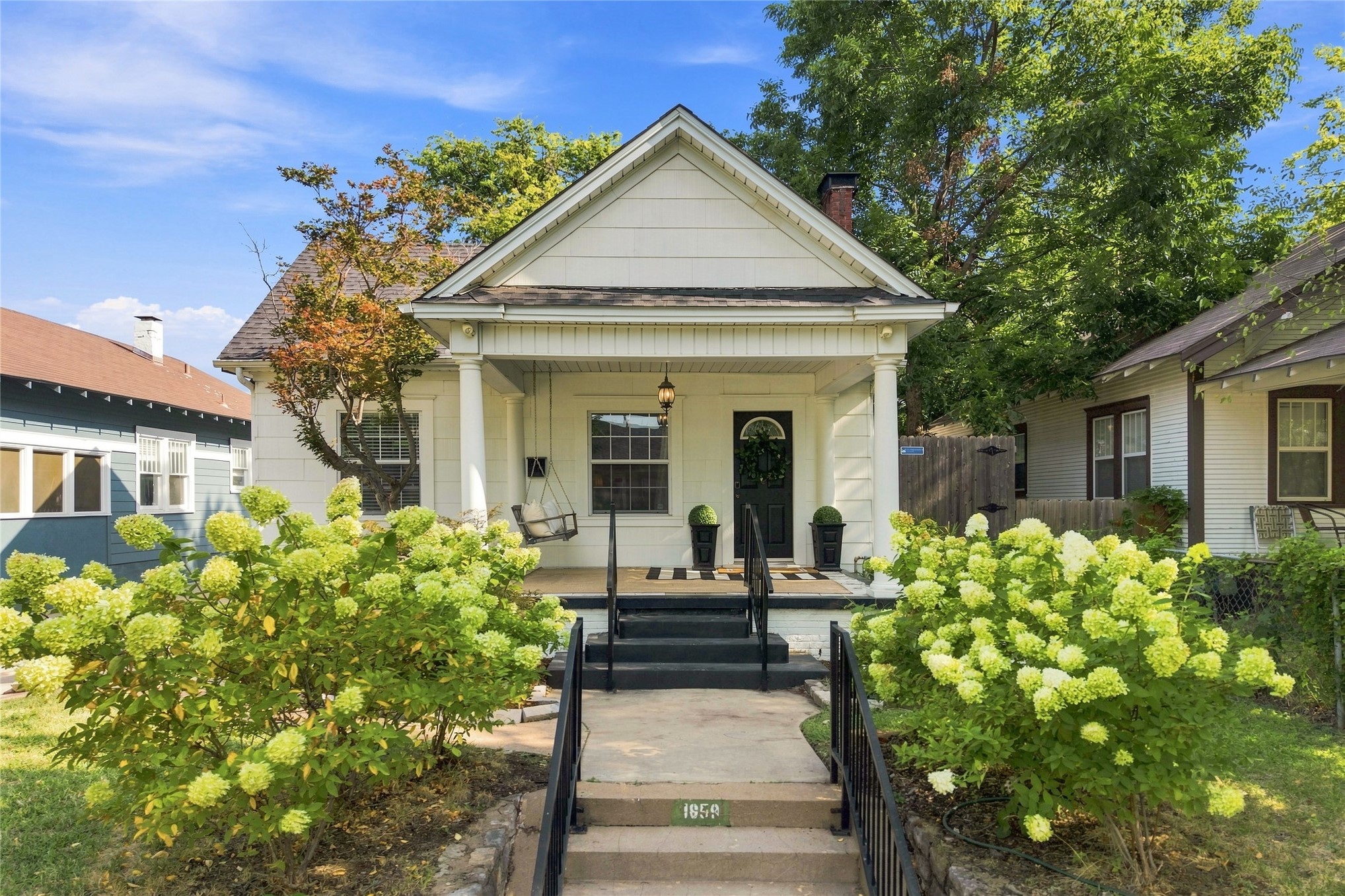 1859 E 17th Street Property Photo 27