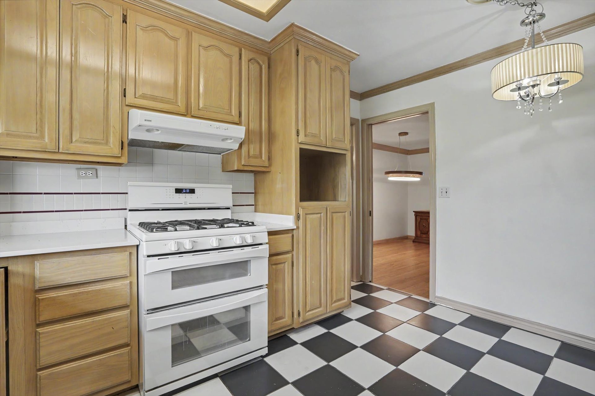 602 E Elgin Place Property Photo 18
