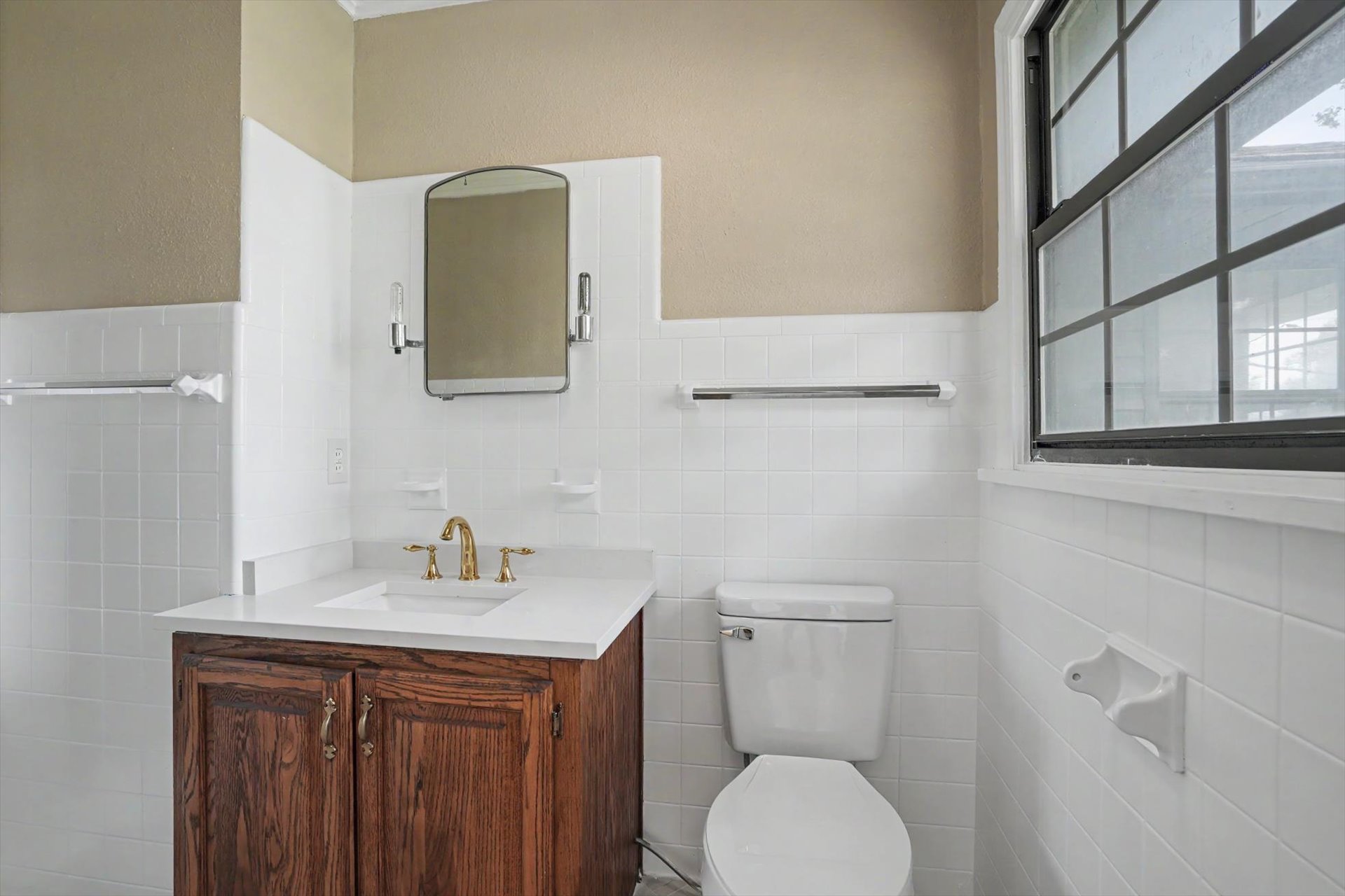602 E Elgin Place Property Photo 25
