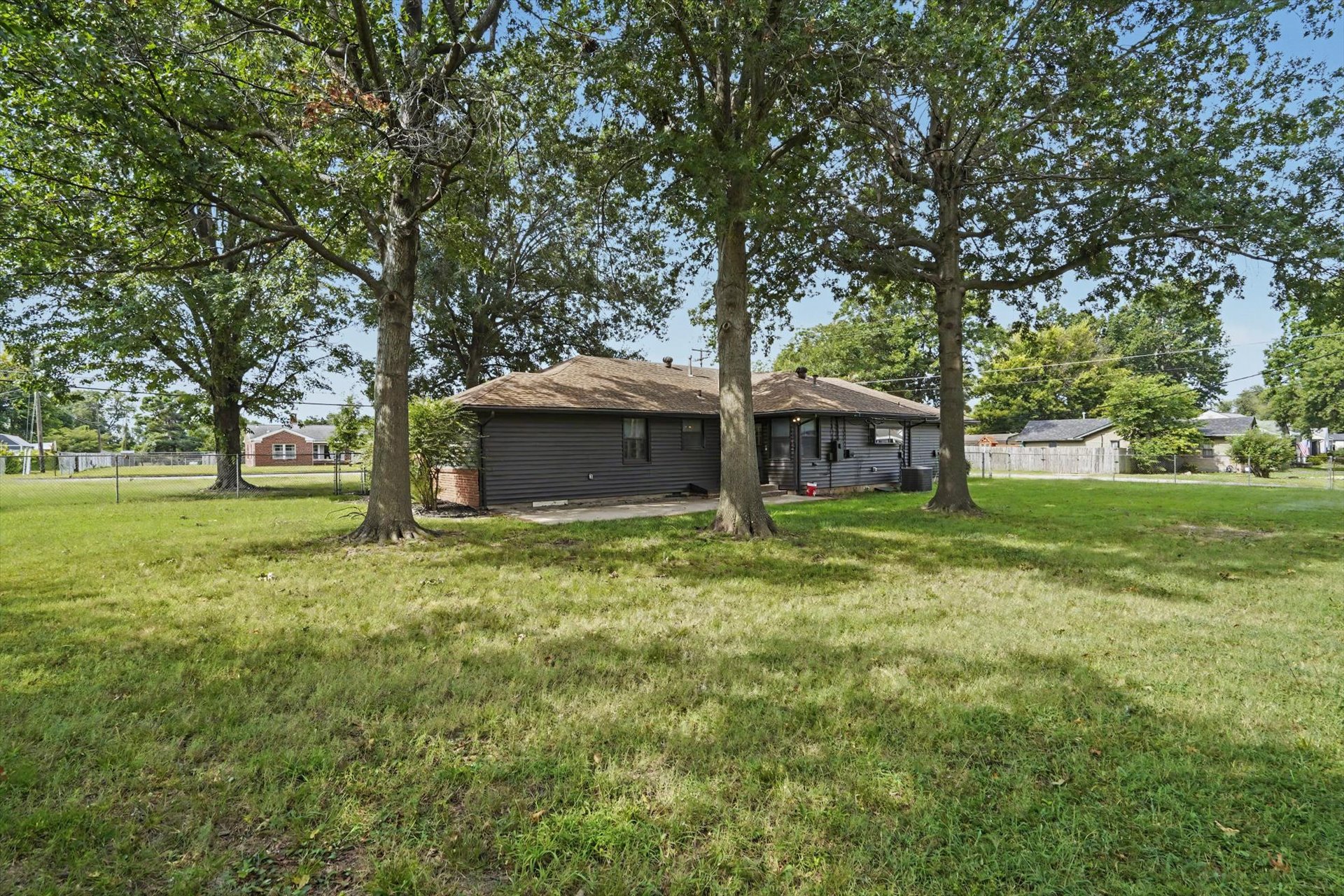602 E Elgin Place Property Photo 36