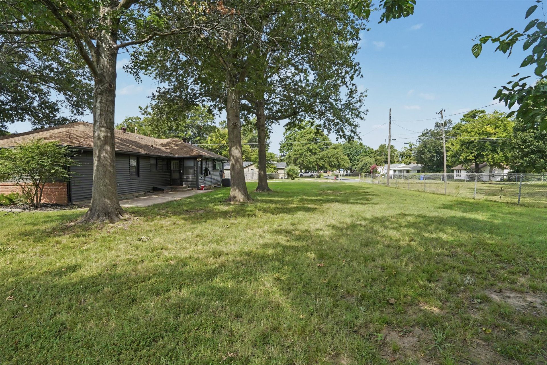 602 E Elgin Place Property Photo 37