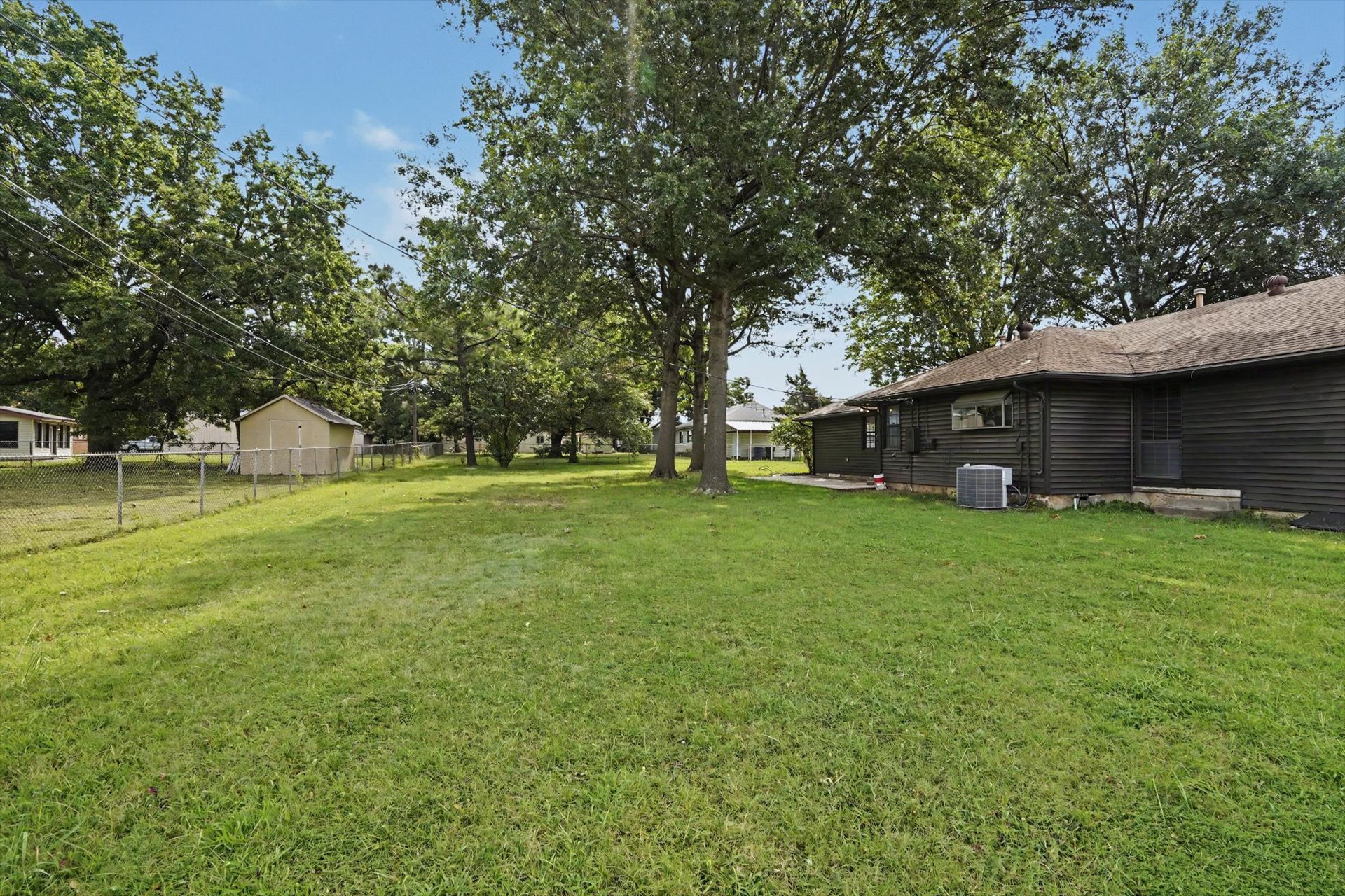 602 E Elgin Place Property Photo 38