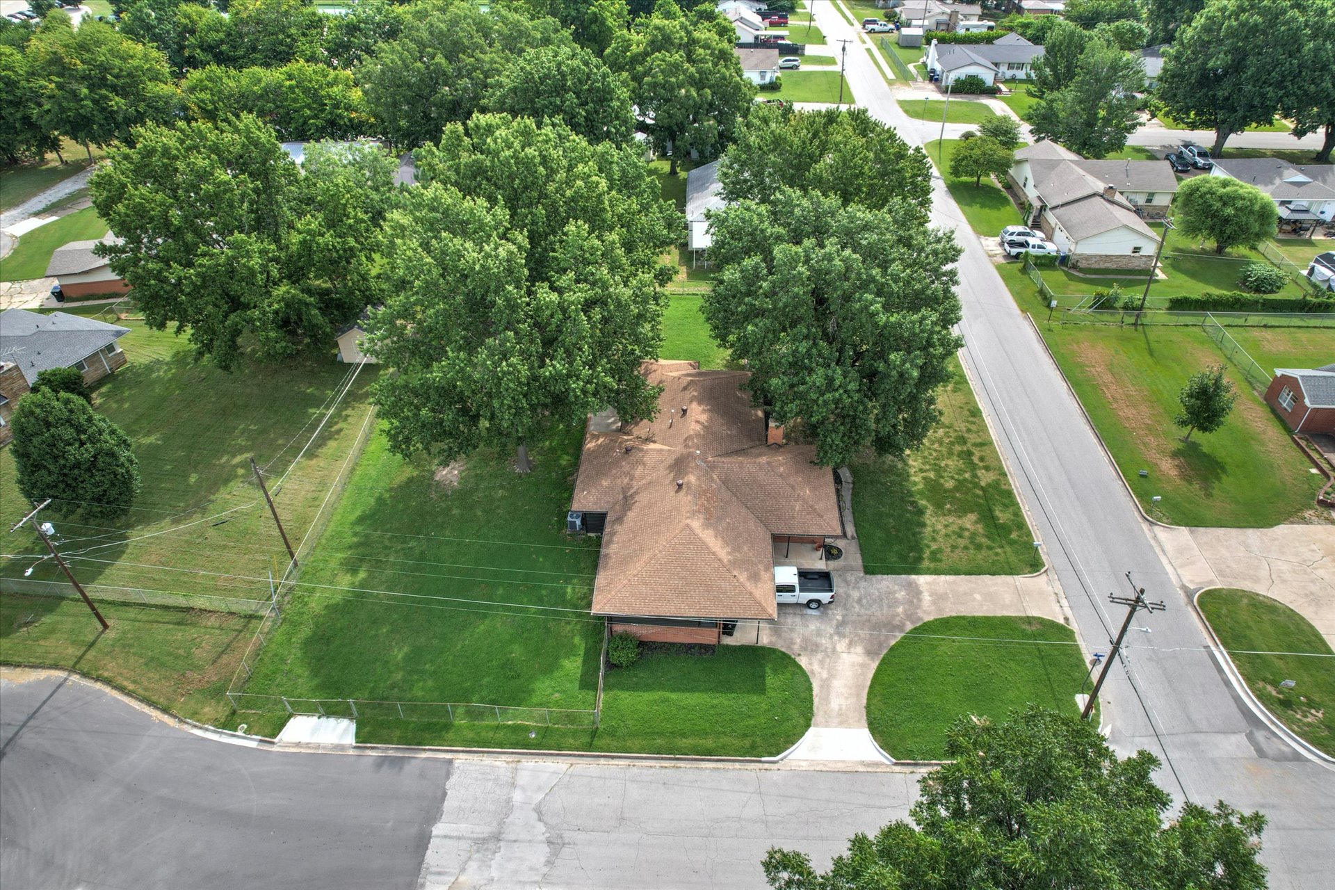 602 E Elgin Place Property Photo 43