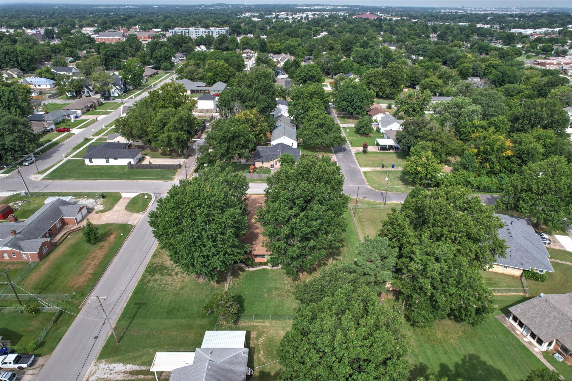 602 E Elgin Place Property Photo 47