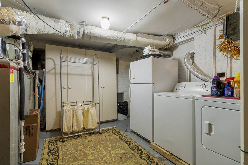 1218 E 30th Place Property Photo 32