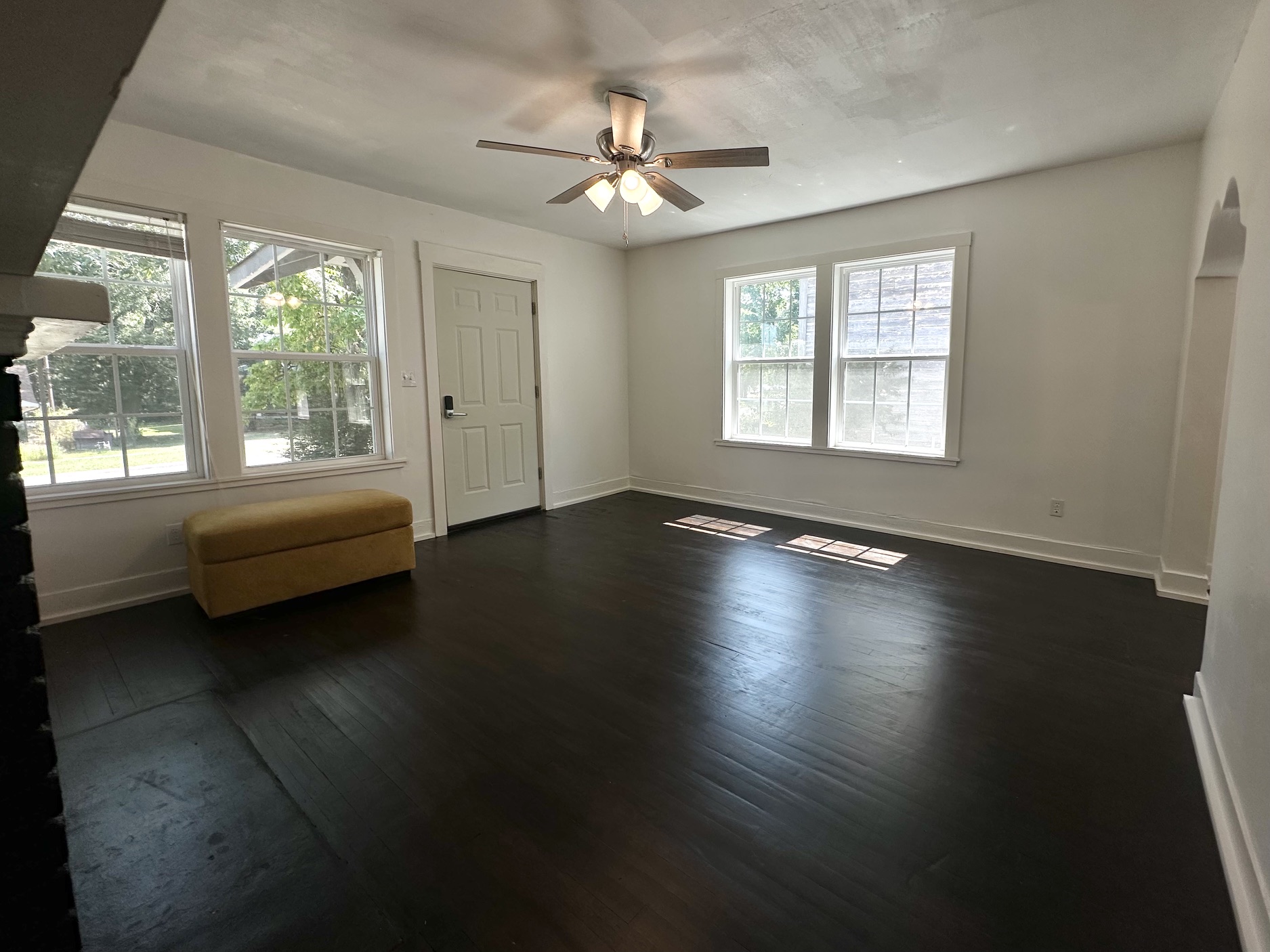 440 W Adams Avenue Property Photo 4