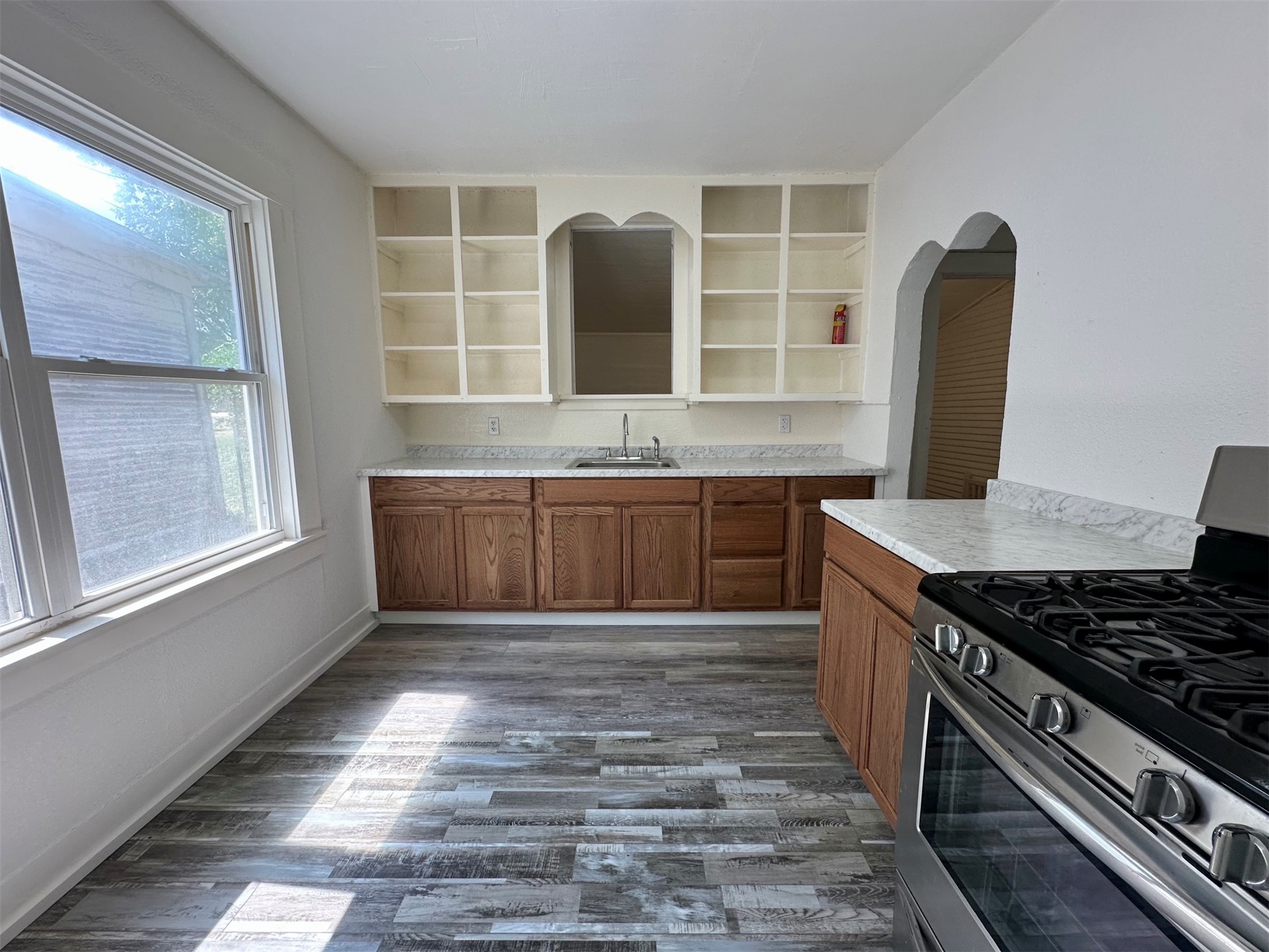 440 W Adams Avenue Property Photo 12