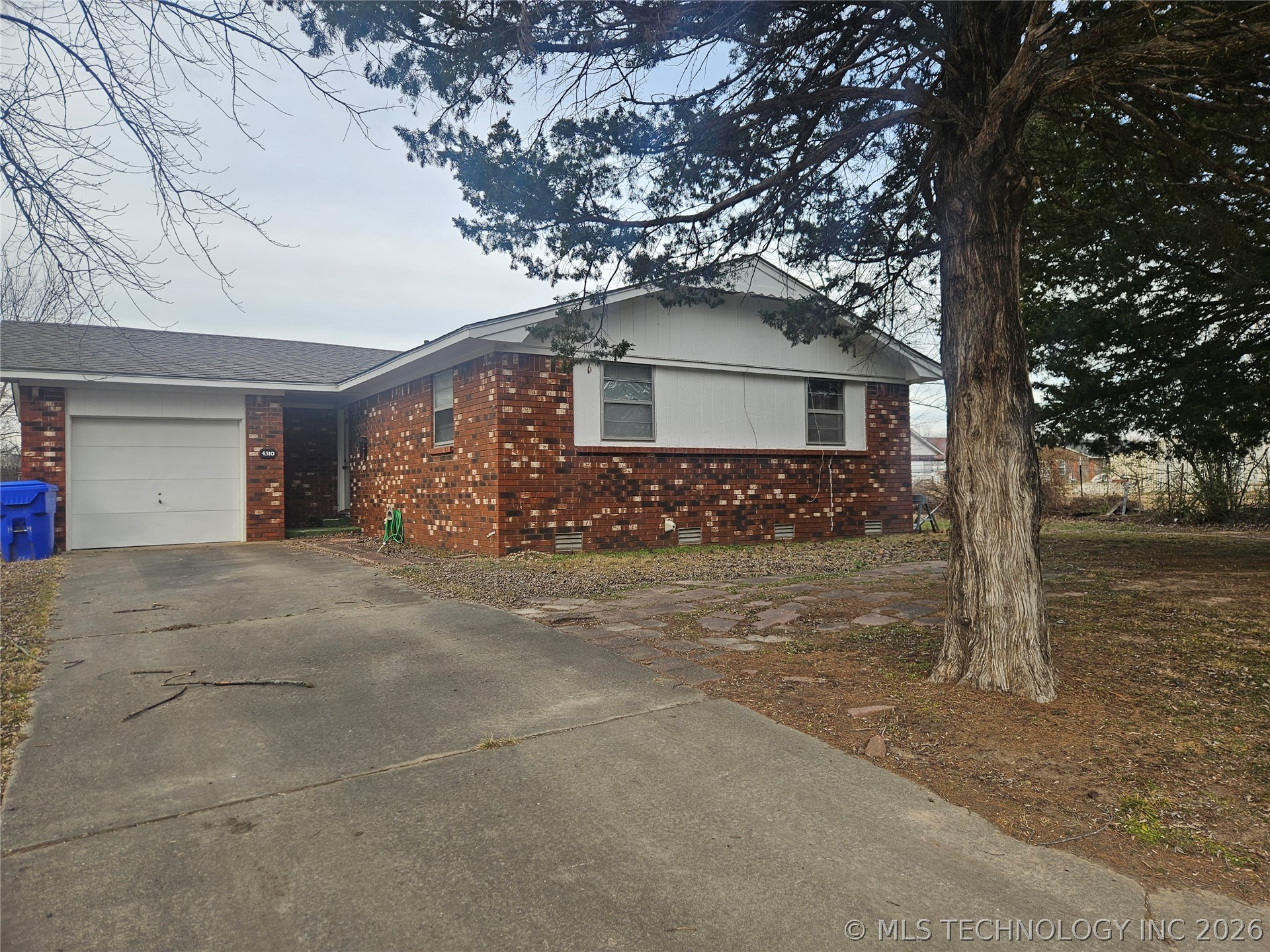 4310 E 75th Street N