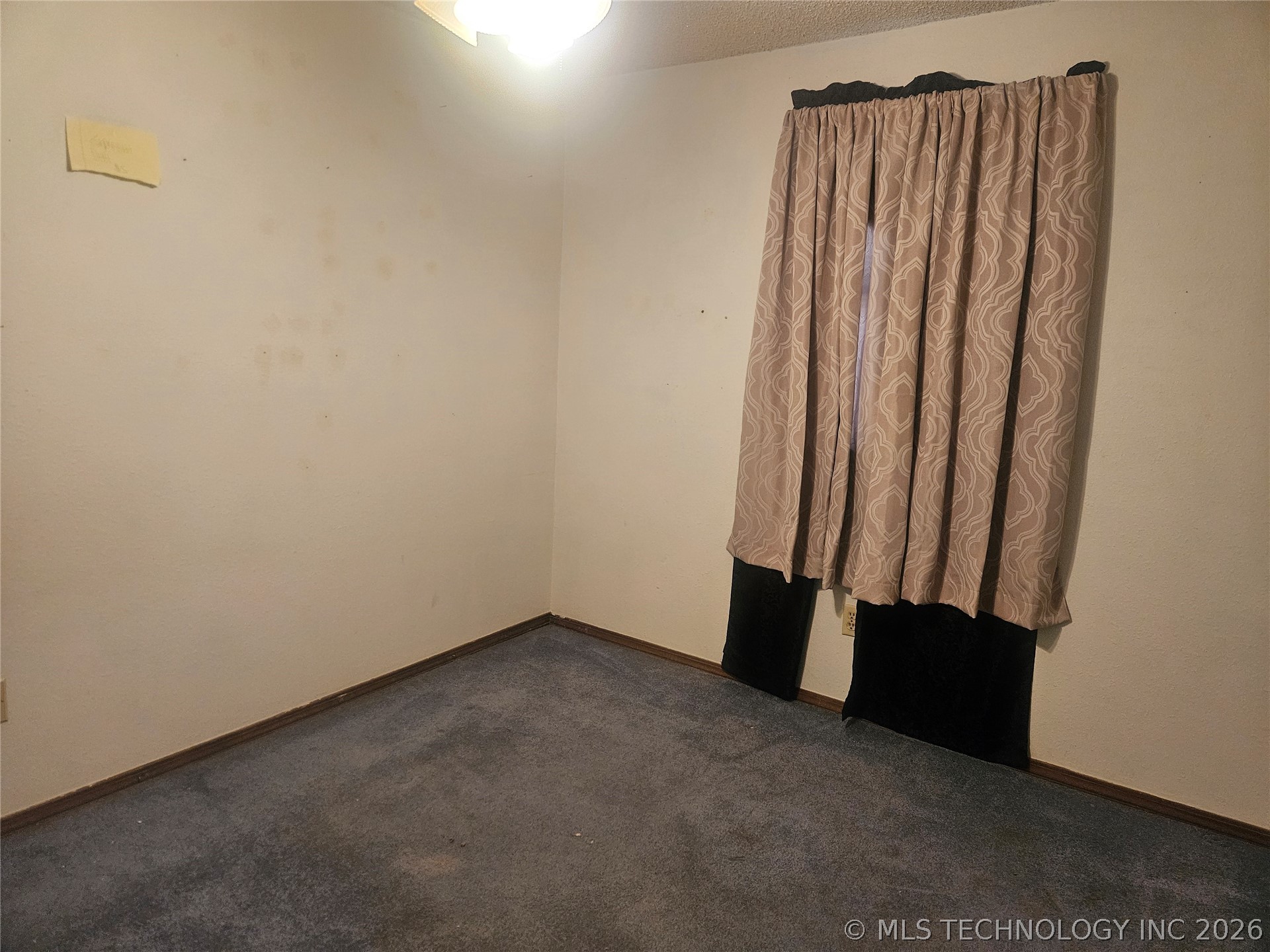 4310 E 75th Street N Property Photo 11