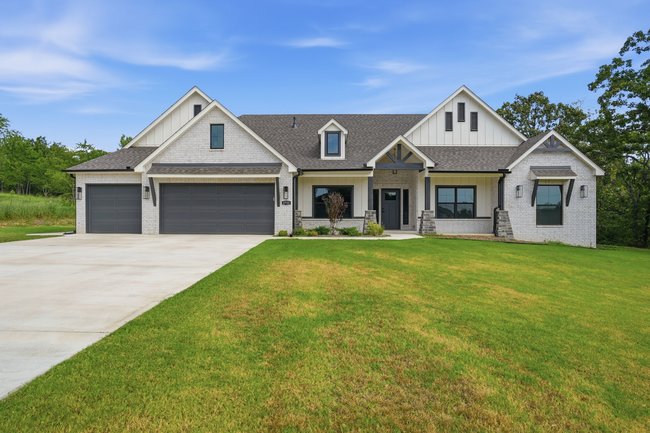2722 Highlands Place Property Photo 1