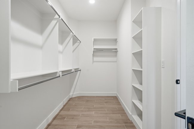 2722 Highlands Place Property Photo 26