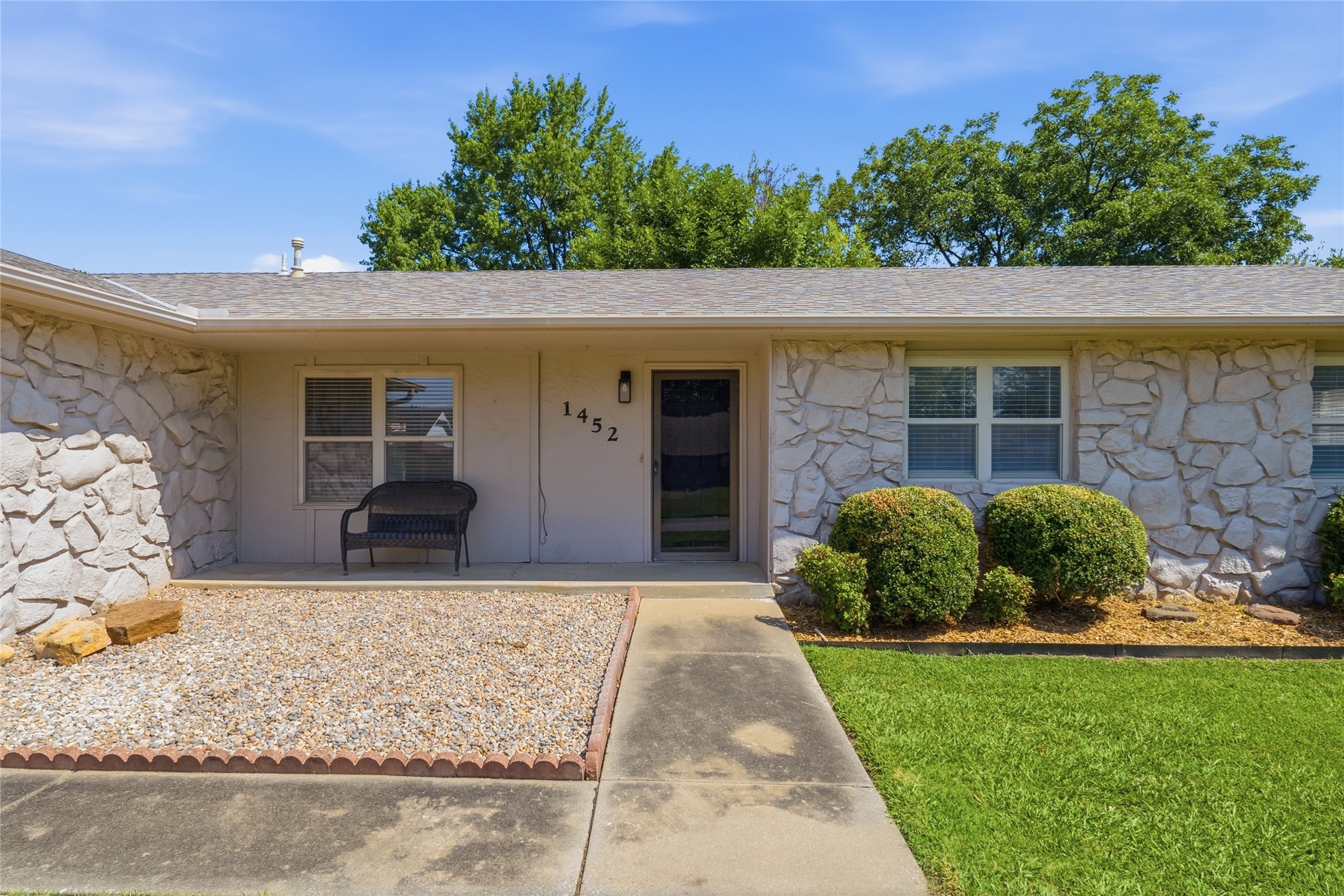 1452 Paradise Lane Property Photo 5