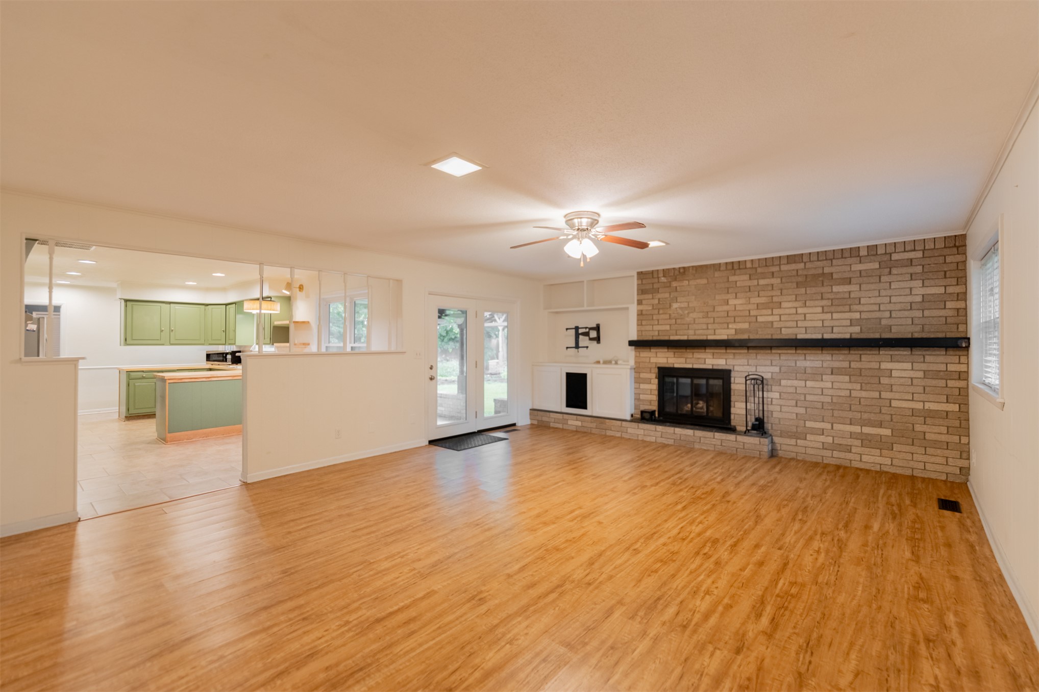 1108 S Ridge Drive Property Photo 4