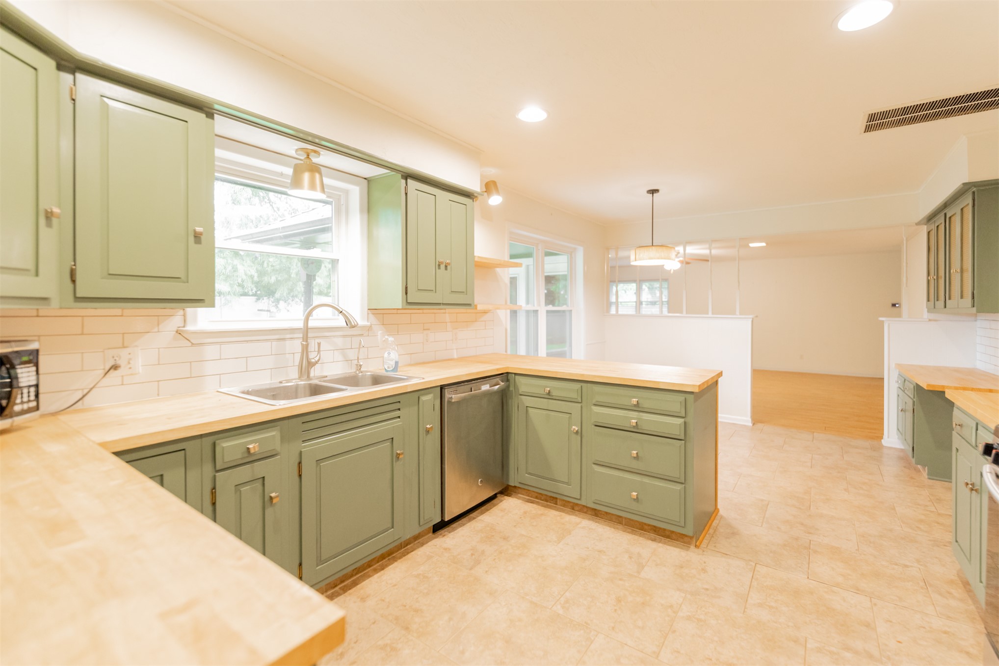 1108 S Ridge Drive Property Photo 18