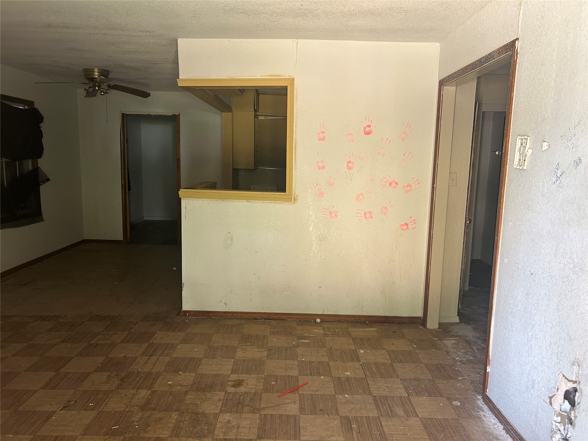 1335 N Rosedale Avenue Property Photo 2