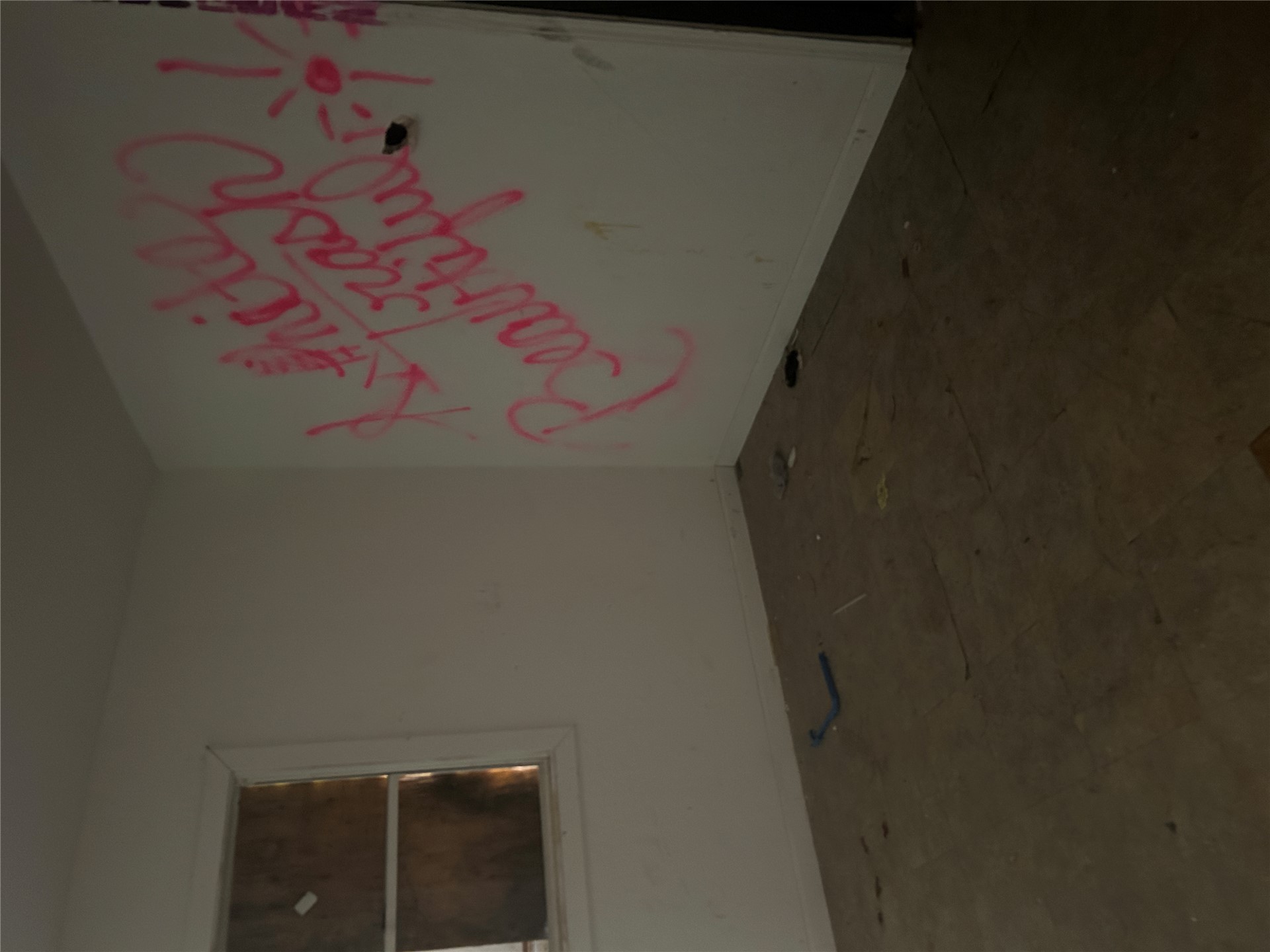 1335 N Rosedale Avenue Property Photo 9