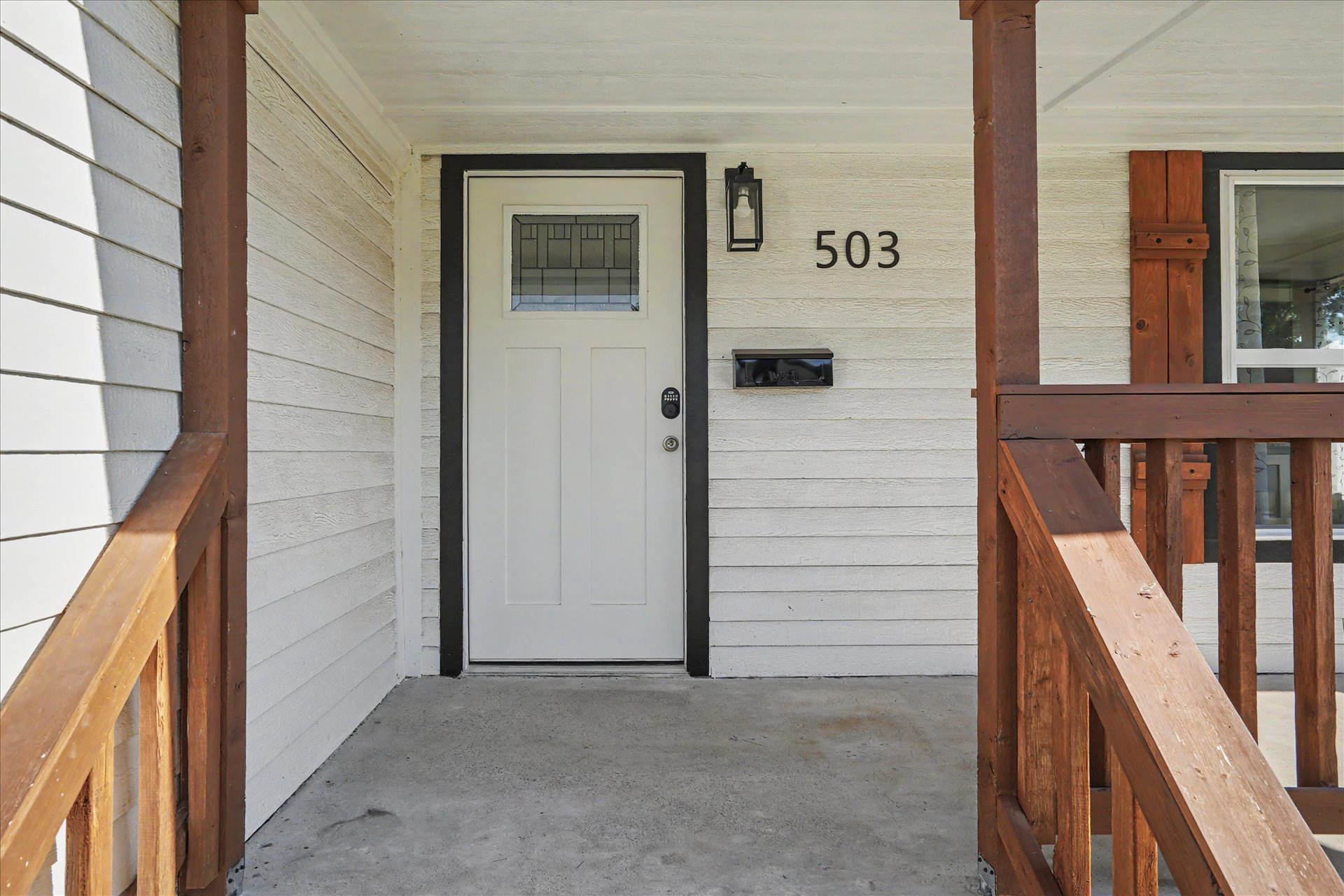 503 E Marshall Place E Property Photo 3
