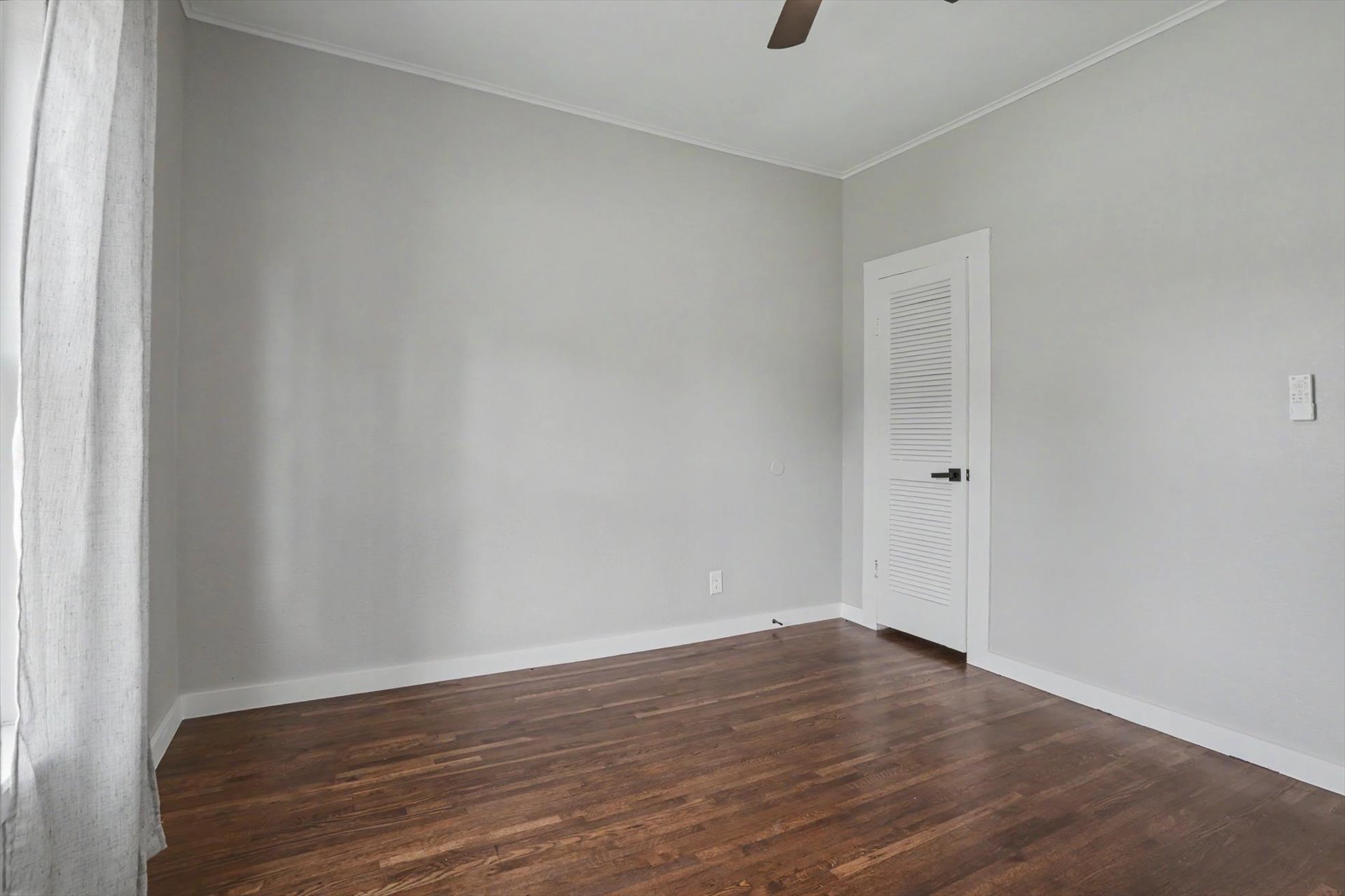 503 E Marshall Place E Property Photo 16