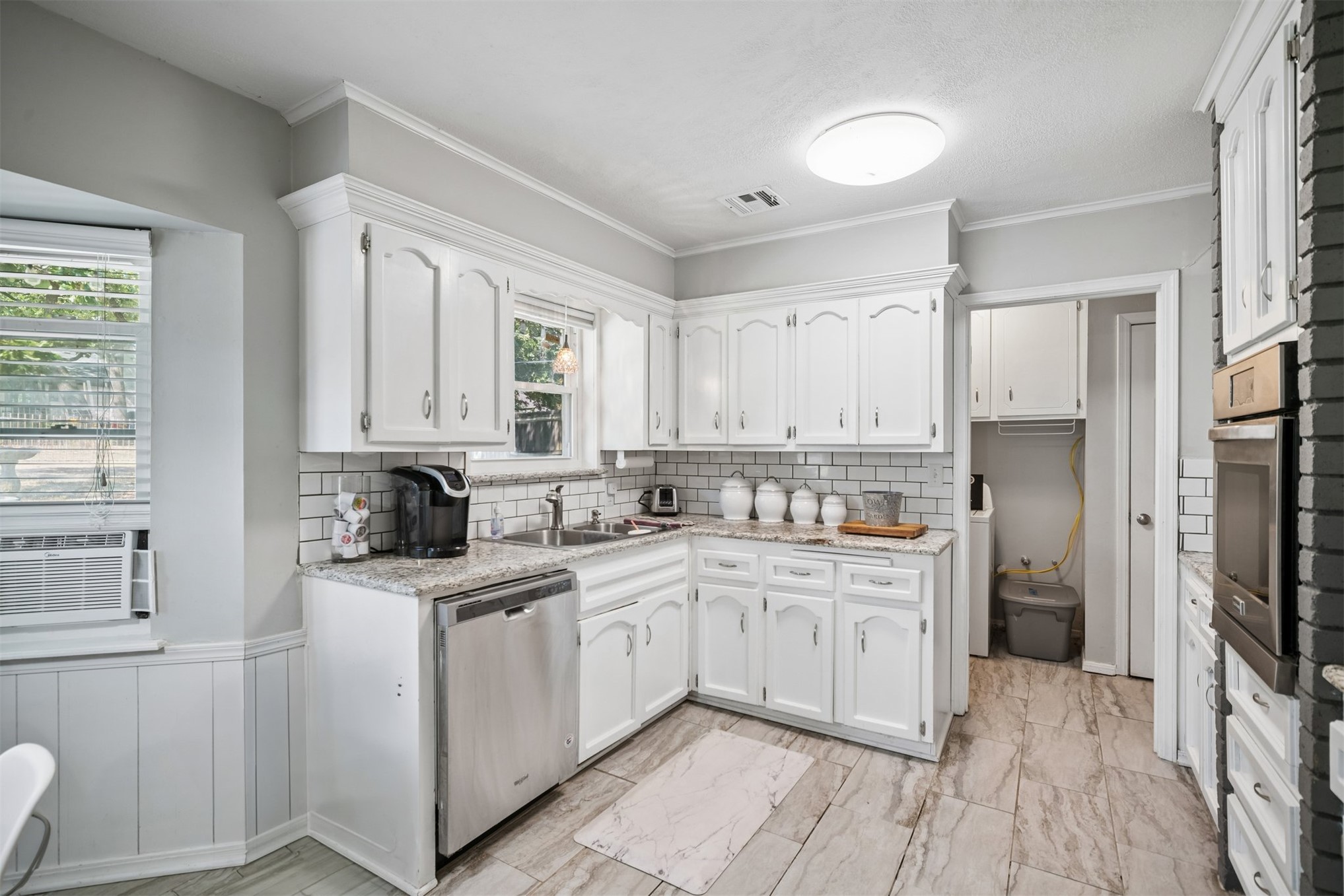 710 Martin Circle Property Photo 14