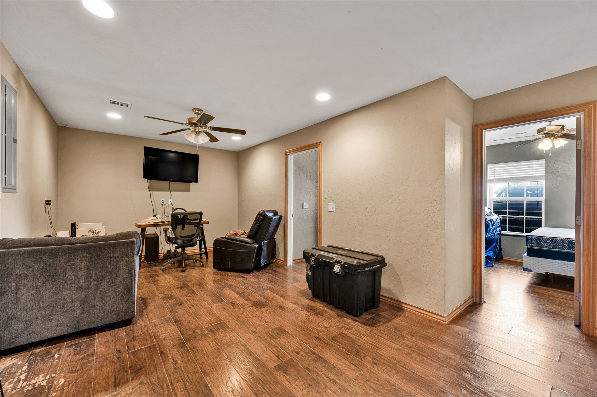 403 S Hancock Property Photo 15