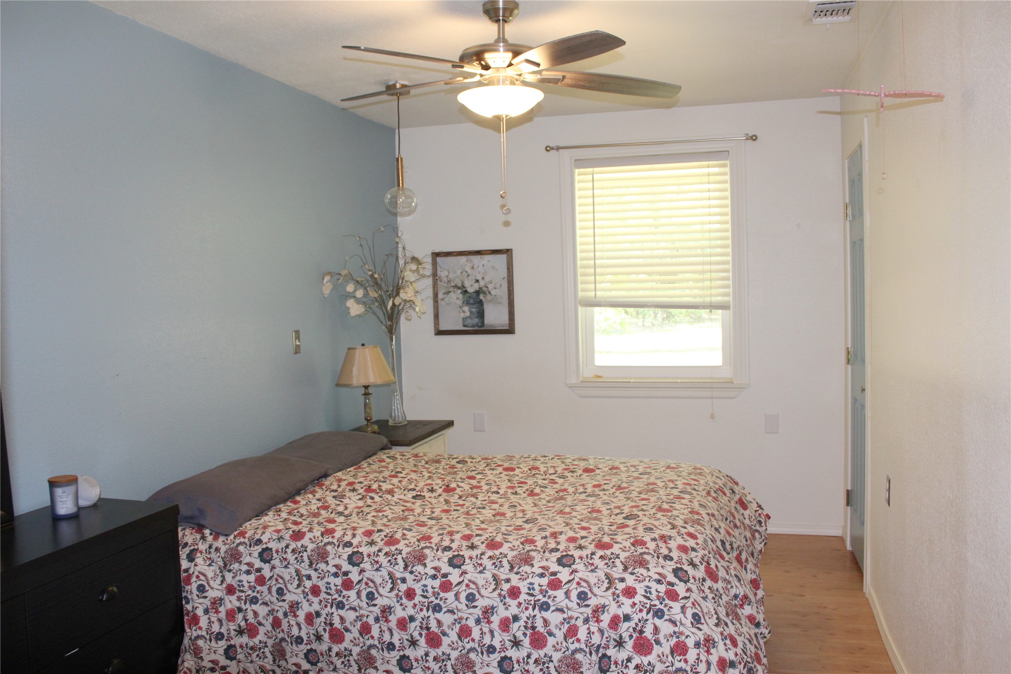 423118 E 1944 Lane Property Photo 24