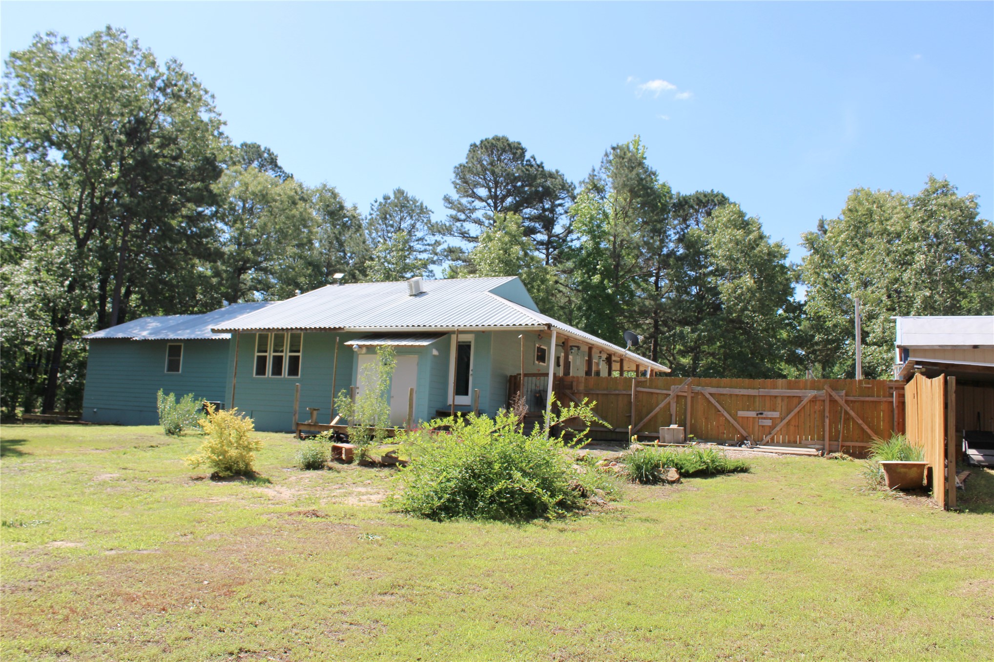 423118 E 1944 Lane Property Photo 50