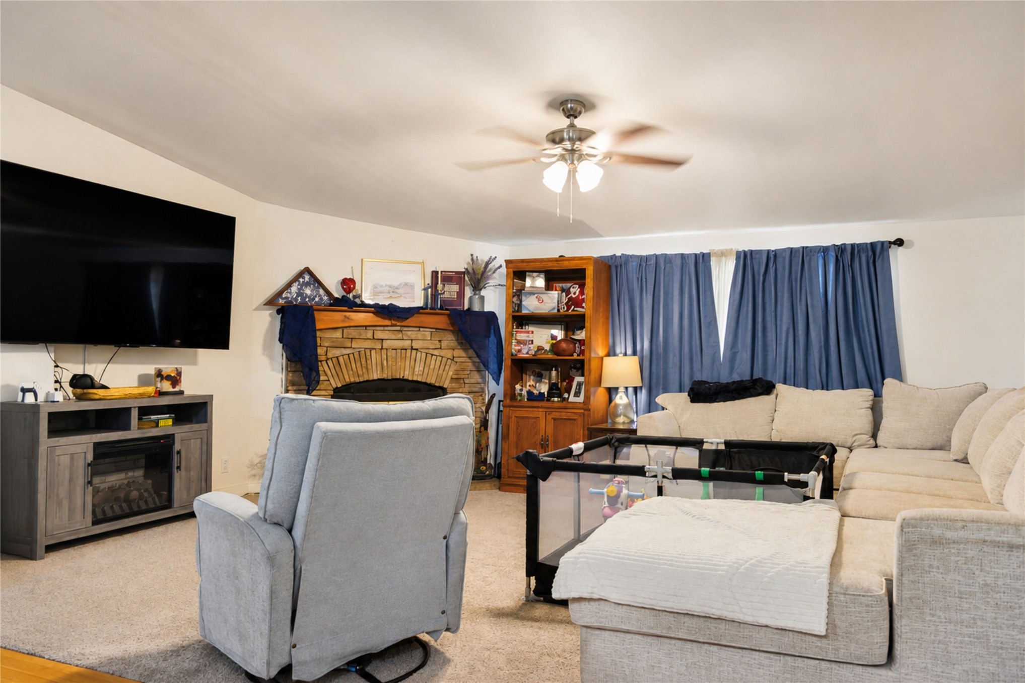 3237 Hometown Property Photo 7