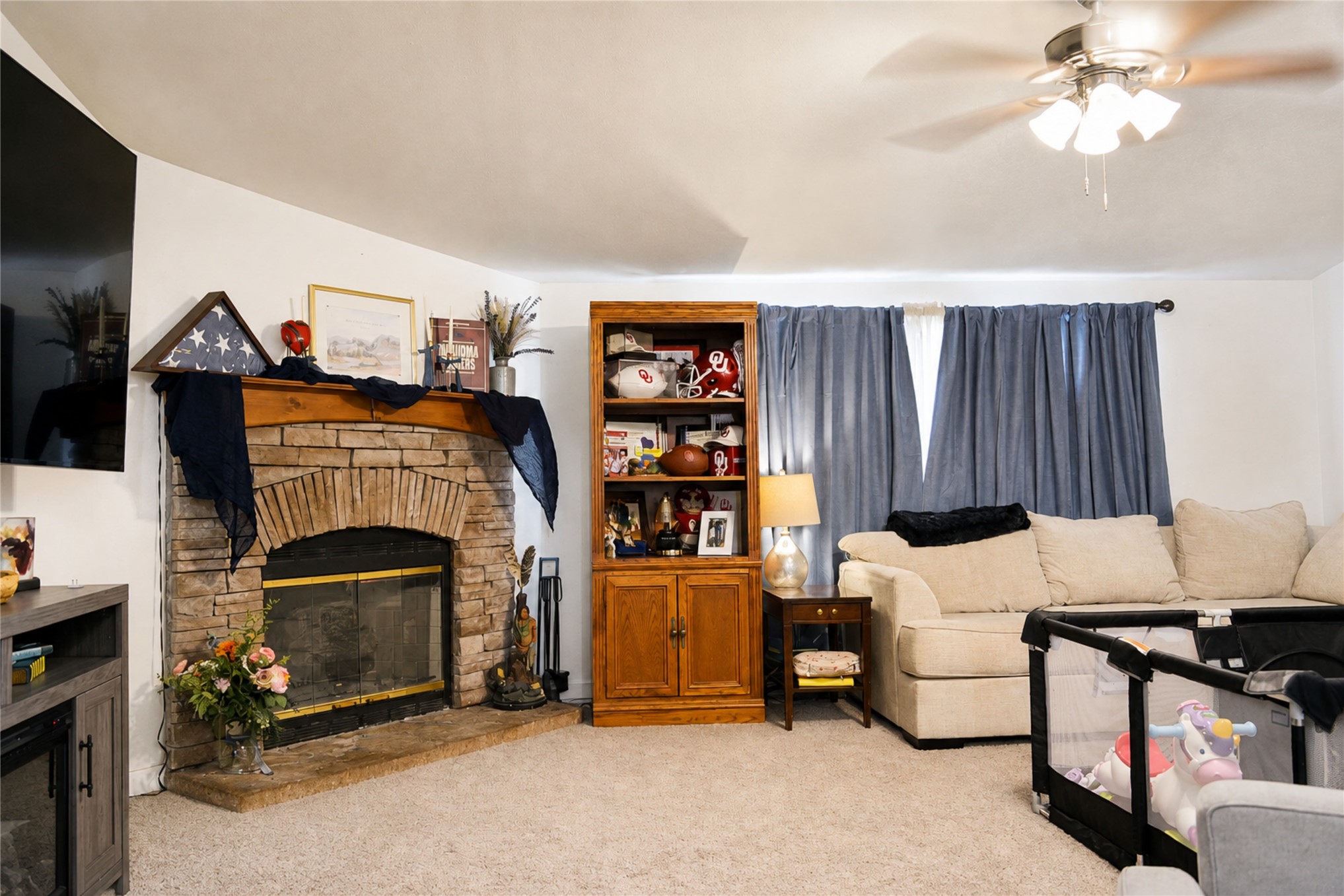 3237 Hometown Property Photo 8